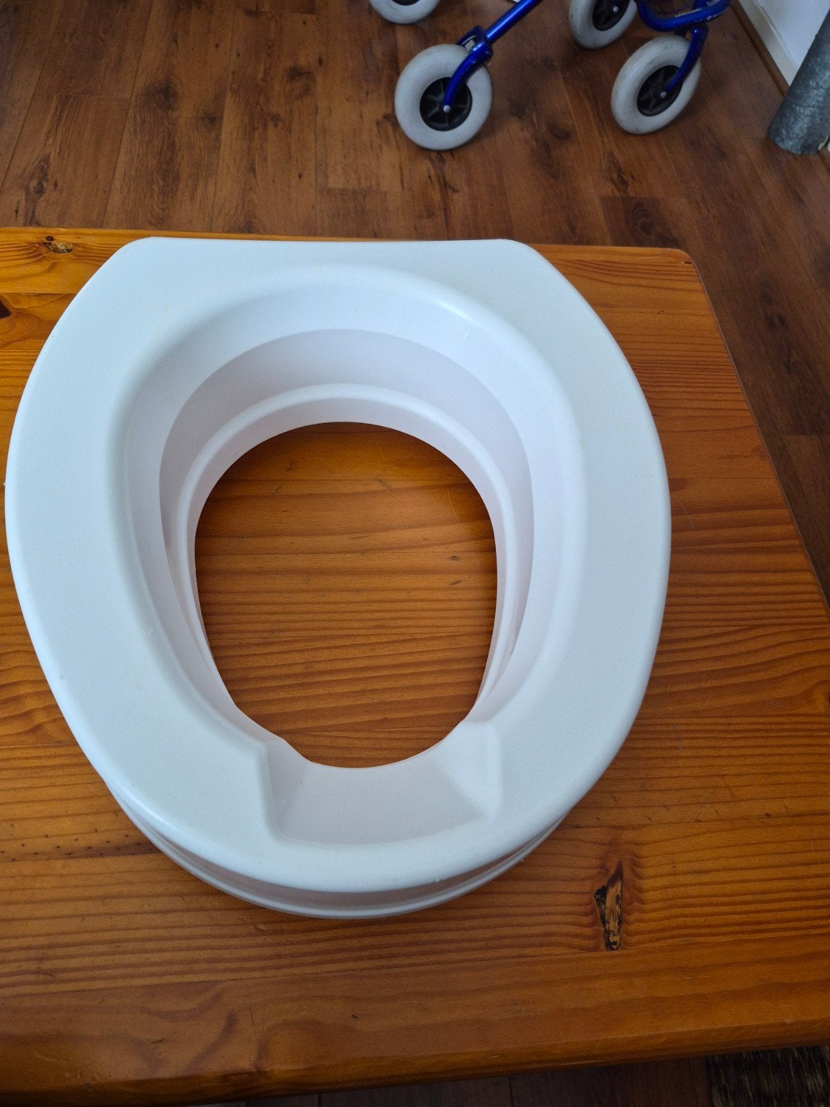 Toiletverhoger, Diversen, Ophalen