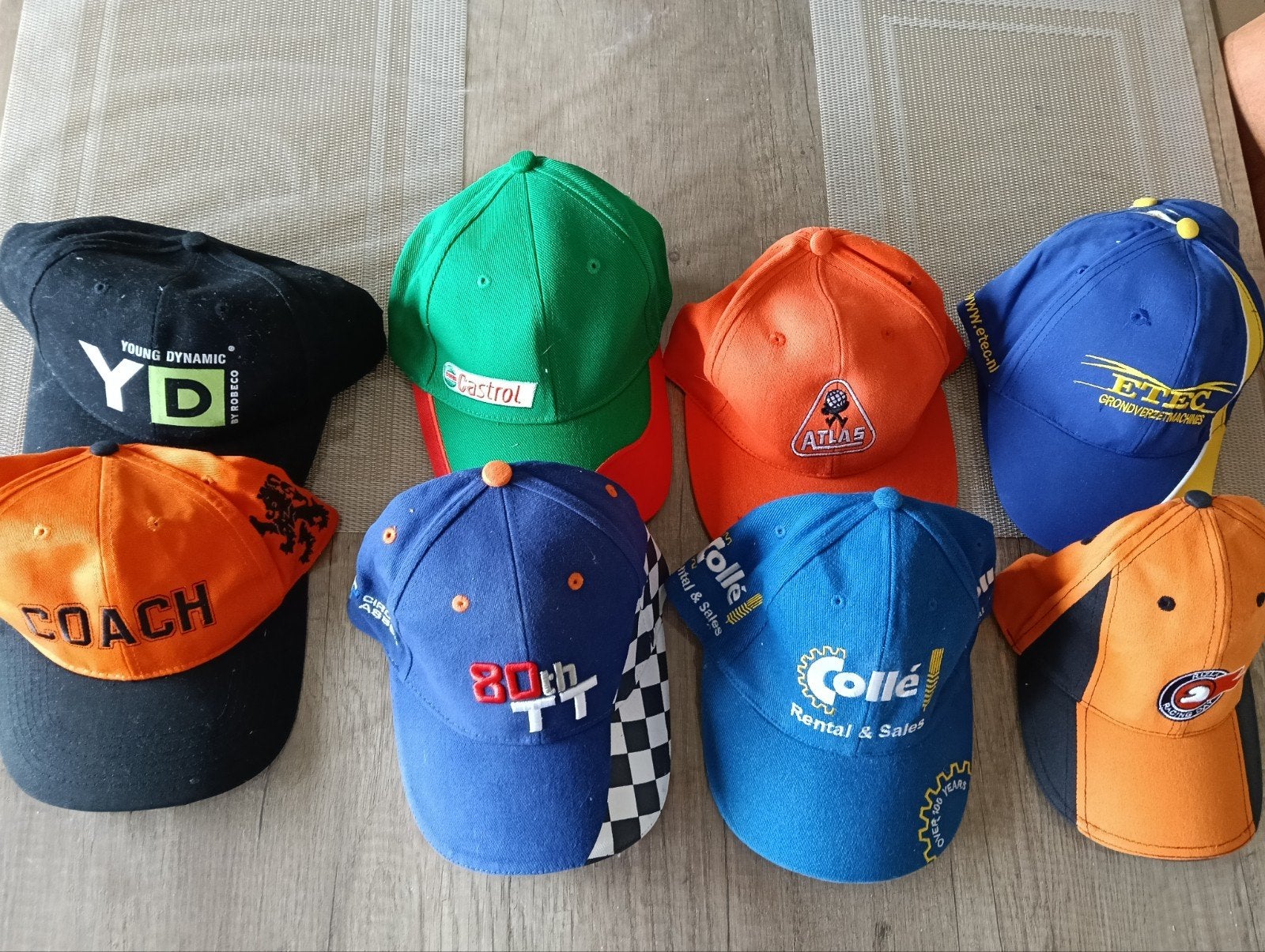 Diverse petten - ETEC, Castrol, Atlas, Colle, Young Dynamic, Ophalen of Verzenden