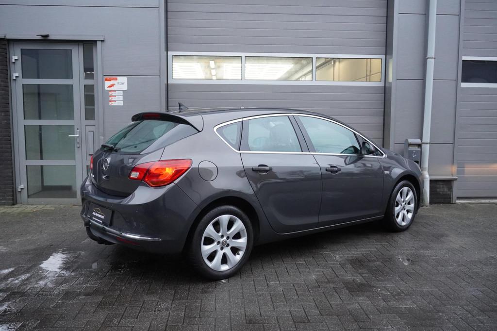 Opel Astra 1.4 Turbo Blitz, Auto's, Voorwielaandrijving, Euro 5, Stof, Gebruikt