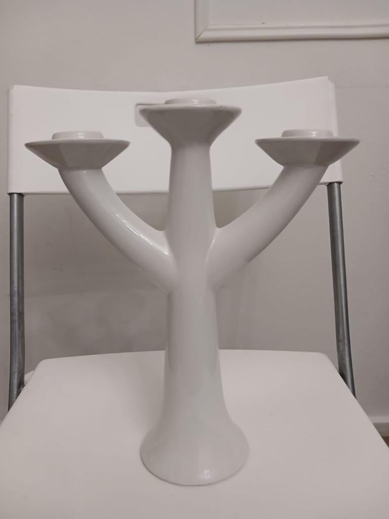 Moderne witte kandelaar met drie armen, Overige materialen, 25 tot 50 cm, Wit, Ophalen of Verzenden