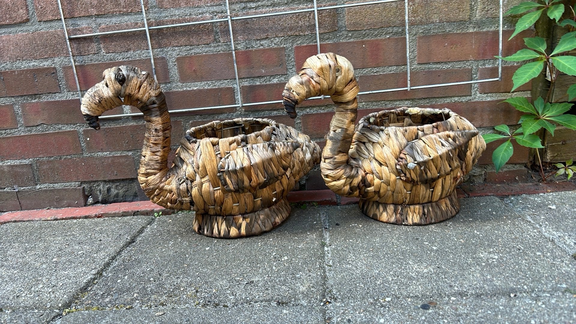 2 rieten vogel bloempotten, Overige materialen, Rond, Ophalen of Verzenden, Minder dan 40 cm