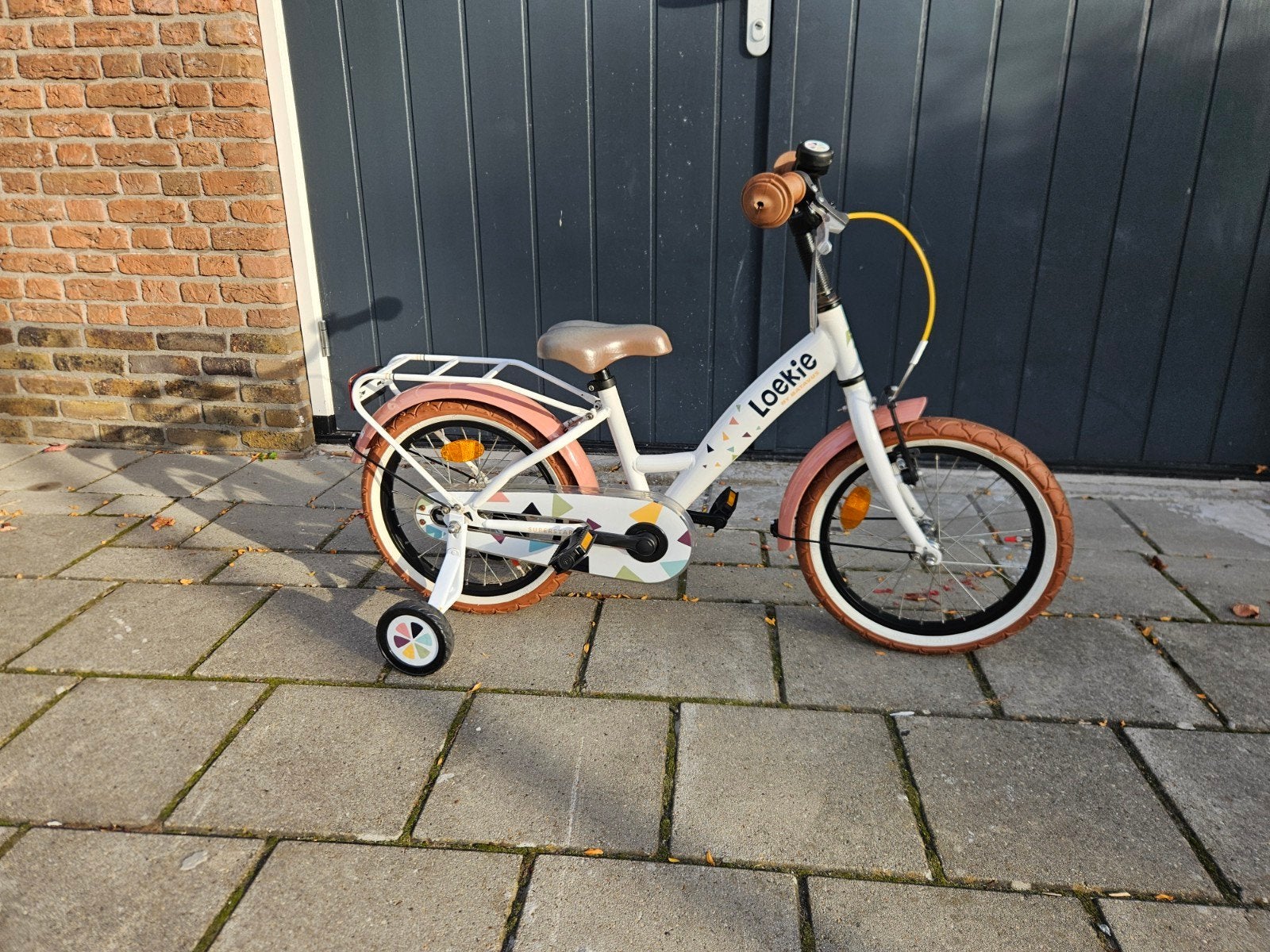 Loekie Superstar 16 inch meisjesfiets - Z.G.A.N., Ophalen, Terugtraprem, Zo goed als nieuw, Loekie