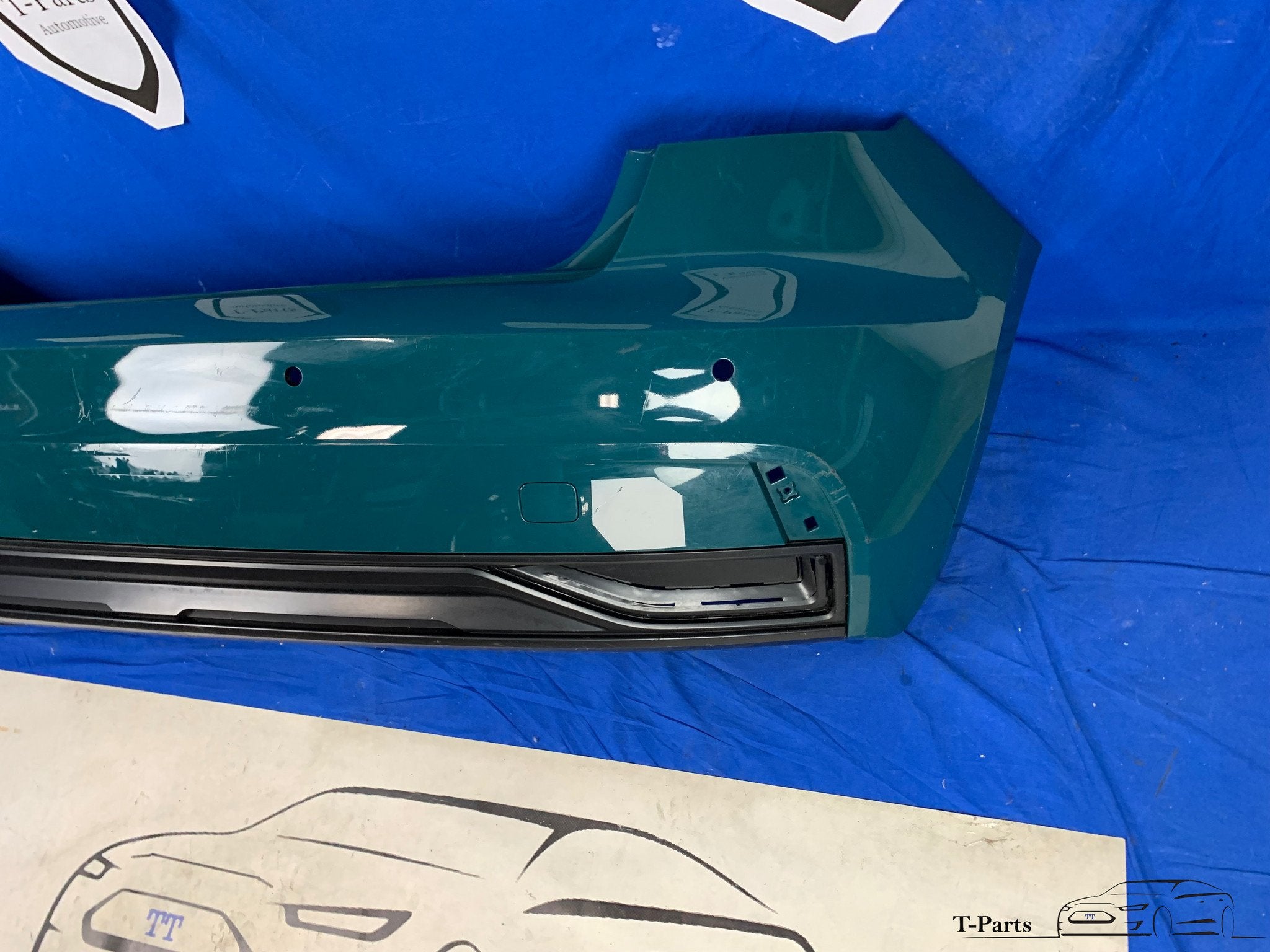 Audi A1 achterbumper 82A bumper s-line 19+ 4x PDC, Info@fabrikant.eu, Bumper, Fabrikantstraat 1
1000 AA  Amsterdam, Fabrikant BV