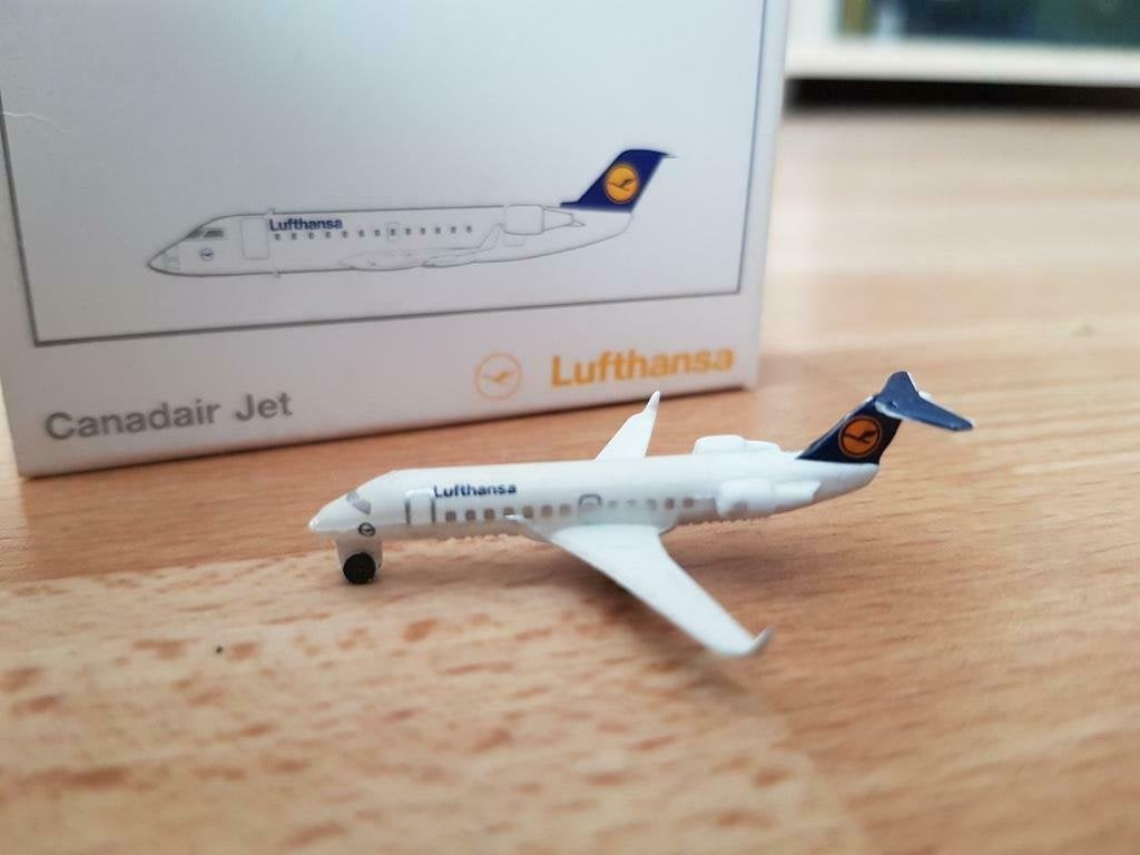 Schabak 1:600 Lufthansa Canadair Jet vliegtuig model!, Ophalen of Verzenden, Zo goed als nieuw, Schaalmodel