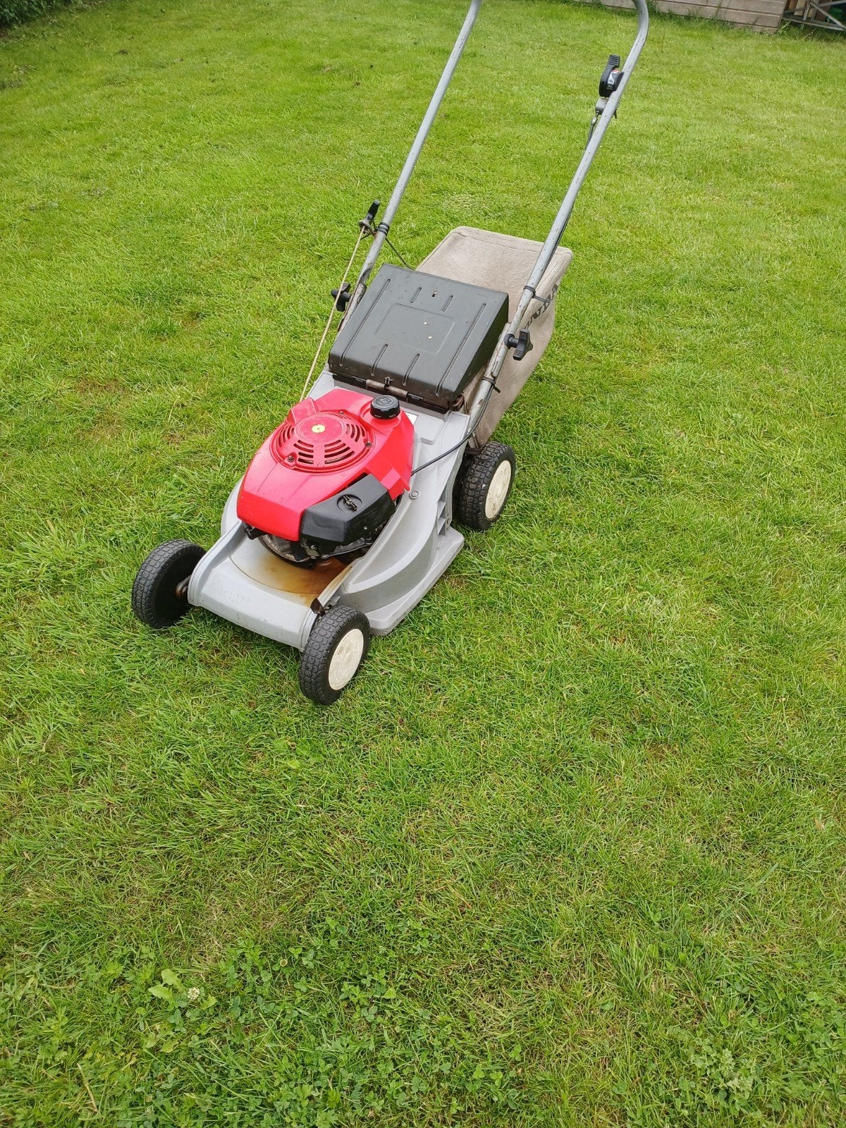 Honda HRB423 Grasmaaier - Nieuwe olie, geslepen messen, Cirkelmaaier, Honda, Ophalen of Verzenden, Zo goed als nieuw