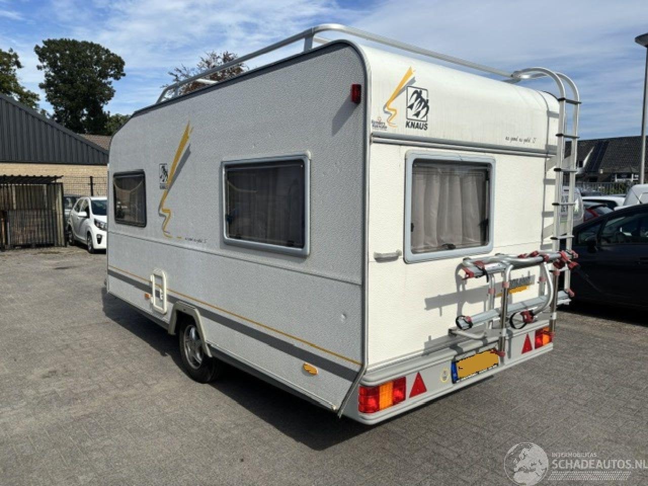 Knaus Sudwind Voortent Fietsendrager (bj 2003), Bedrijf, Knaus