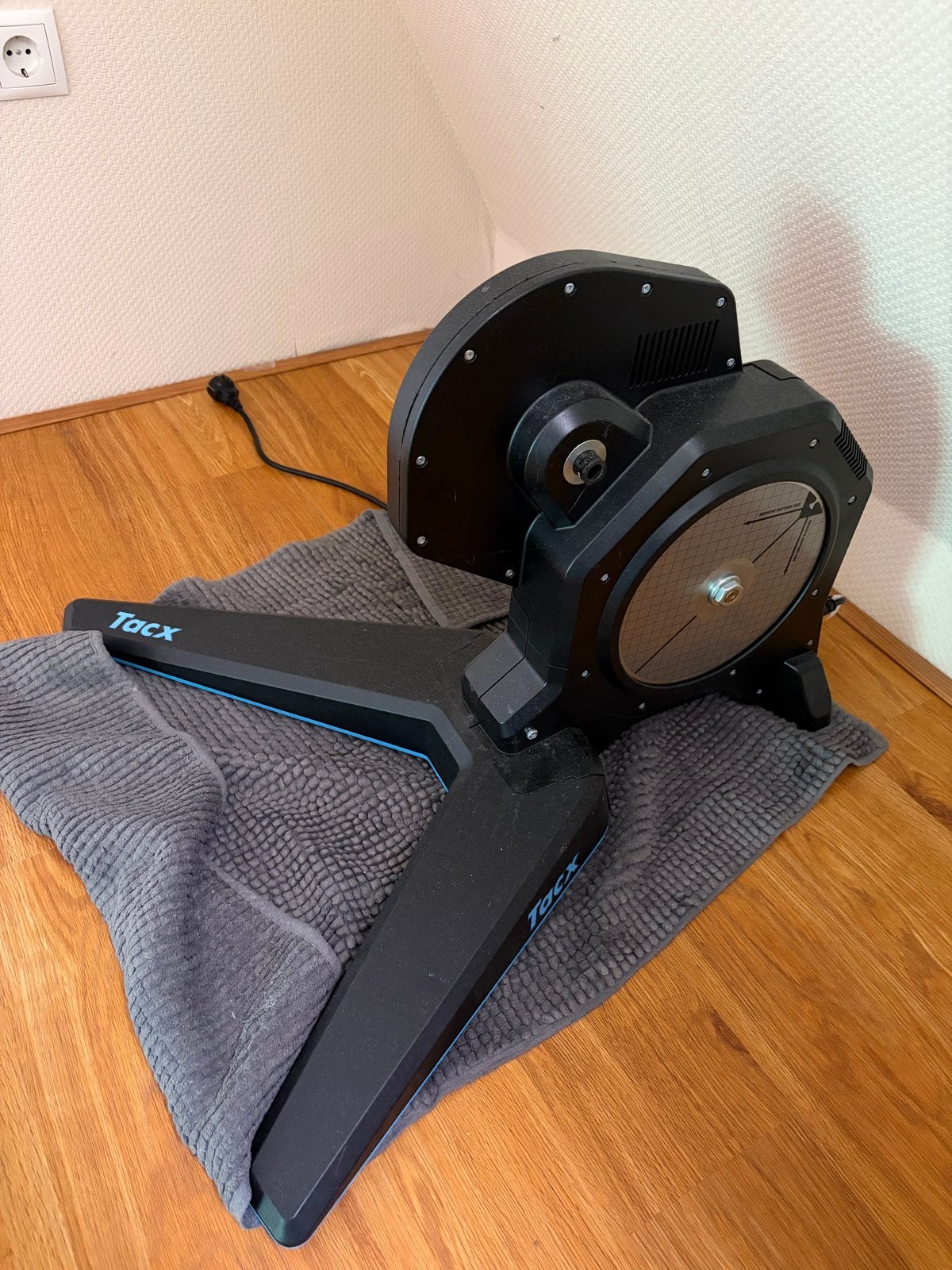 Tacx Flux 2 Smart fietstrainer - Zo goed als nieuw, Ophalen, Zo goed als nieuw