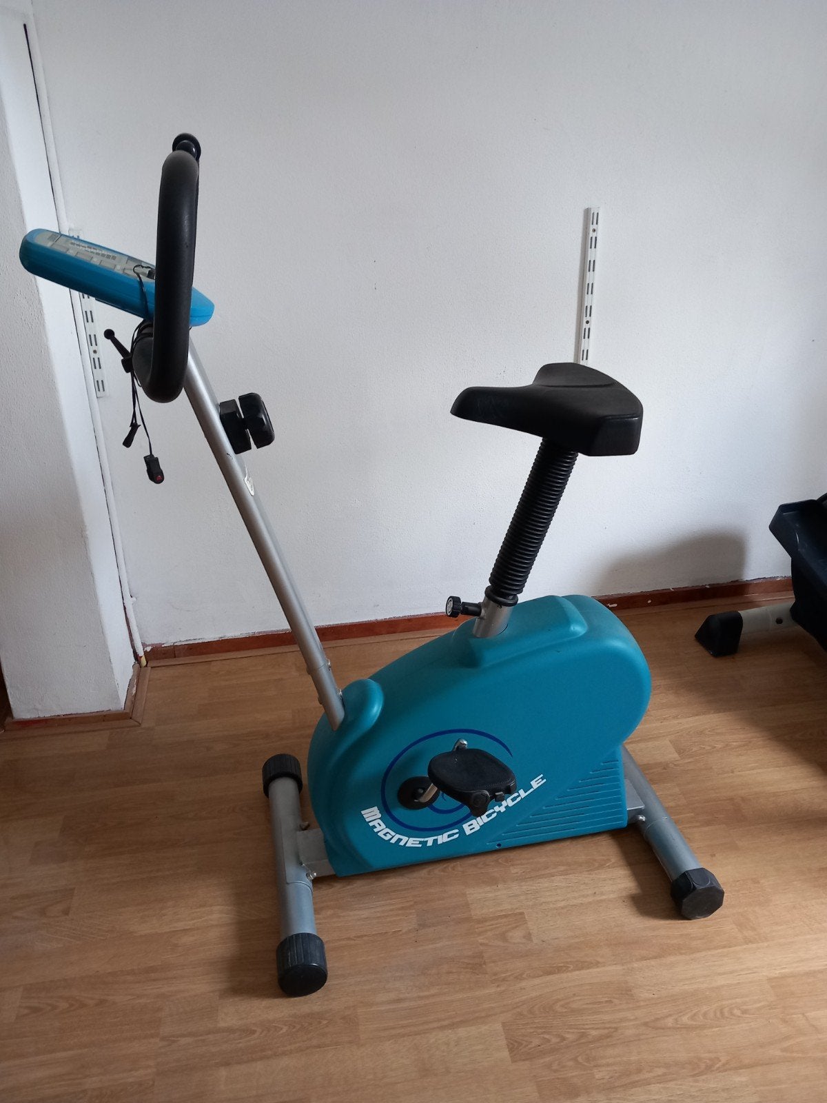 Hometrainer, Sport en Fitness, Fitnessapparatuur, Ophalen, Gebruikt, Metaal, Benen