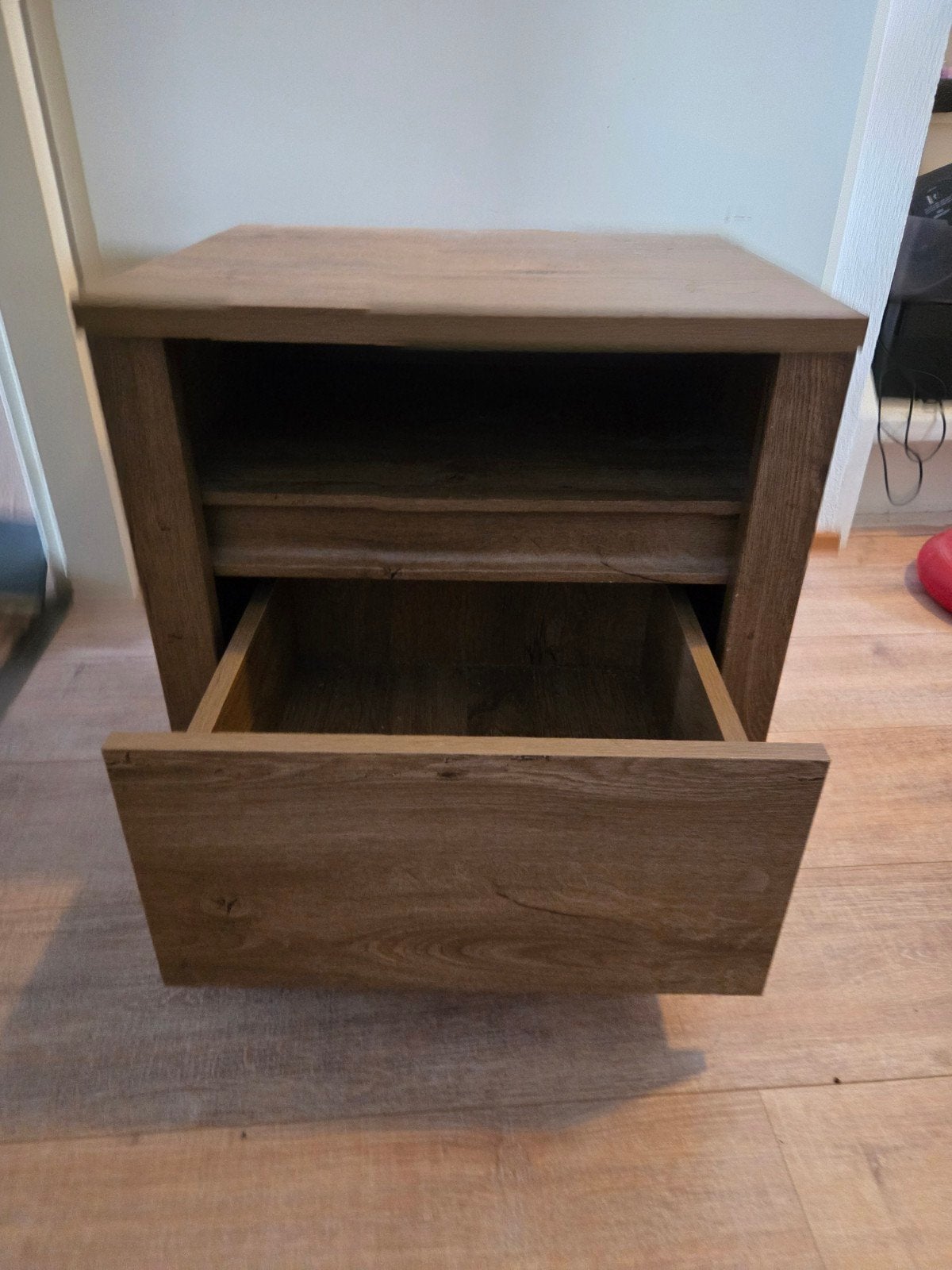 Jysk nachtkastjes, Huis en Inrichting, Ophalen, Gebruikt, Hout, Minder dan 45 cm