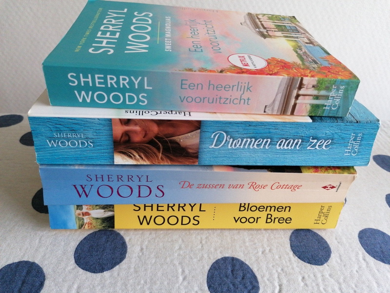 4x Sherryl Woods -De zussen van Rose Cottage-Een heerlijk vo, Boeken, Ophalen of Verzenden, Gelezen, Sherryl Woods