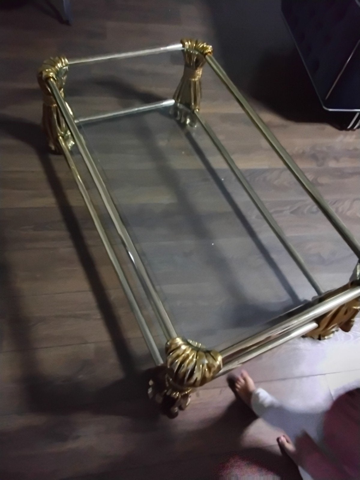 Mooie salontafel met glazen blad en gouden details, Ophalen, Gebruikt, 100 tot 150 cm, Glas