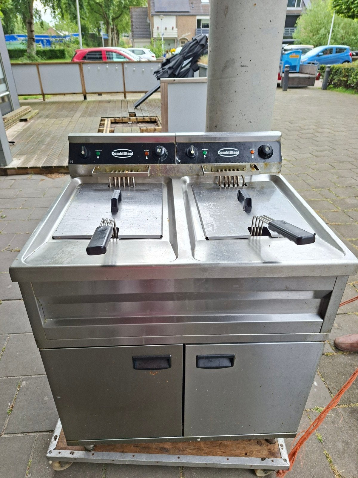 Dubbele frituur, 4 liter of meer, Ophalen, Gebruikt, Duo-friteuse