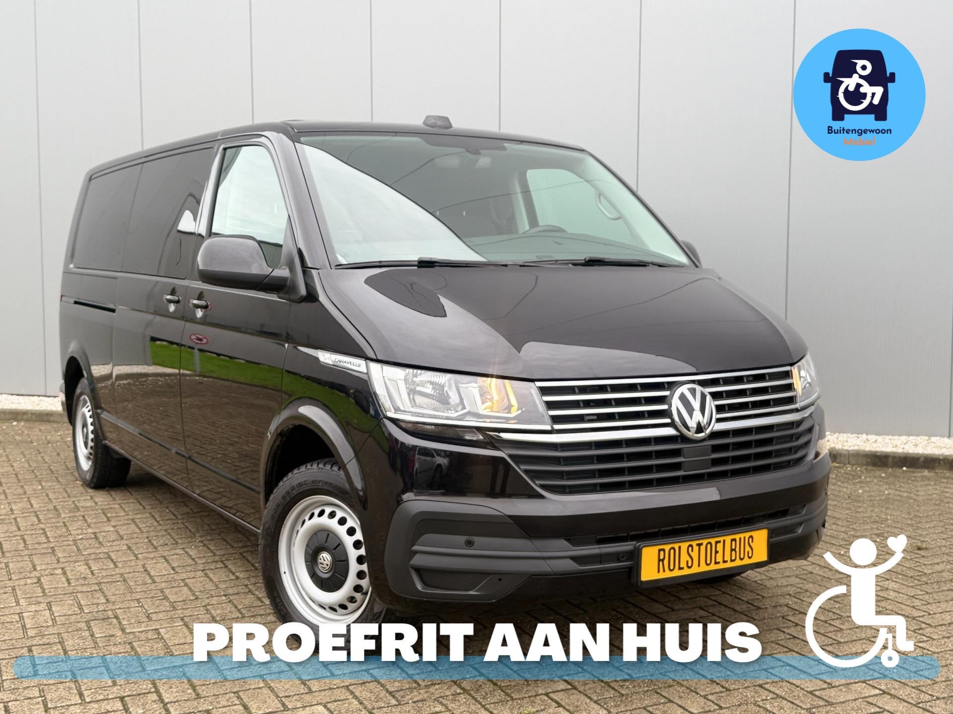 Volkswagen Transporter Caravelle Rolstoelbus (Airco) Deluxe, Auto's, Voorwielaandrijving, Gebruikt, 4 cilinders, Zwart