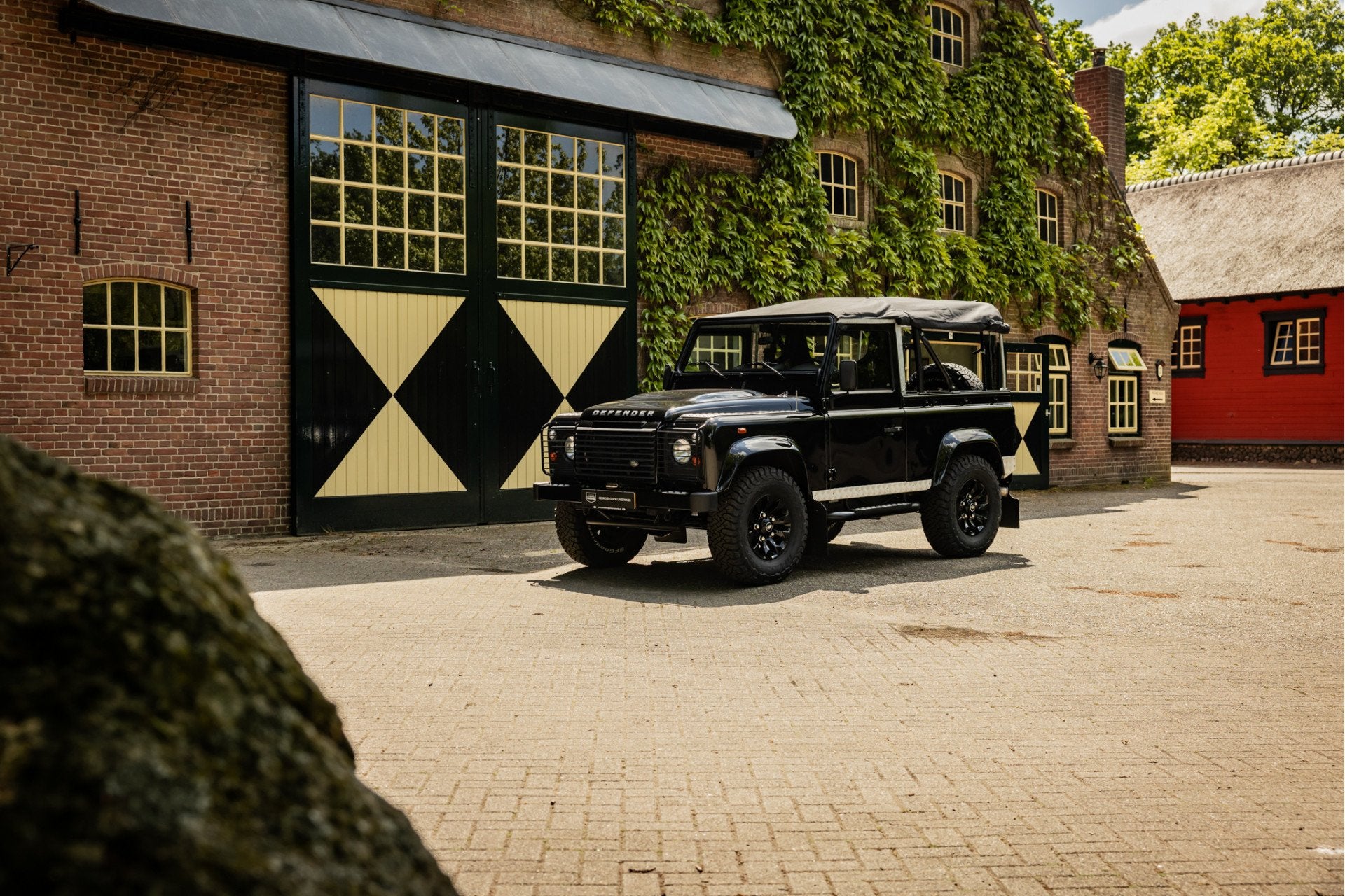 Land Rover Defender 2.2Tdci Soft Top 25.000km (bj 2015), Euro 5, Gebruikt, Elektrische ramen, Vierwielaandrijving
