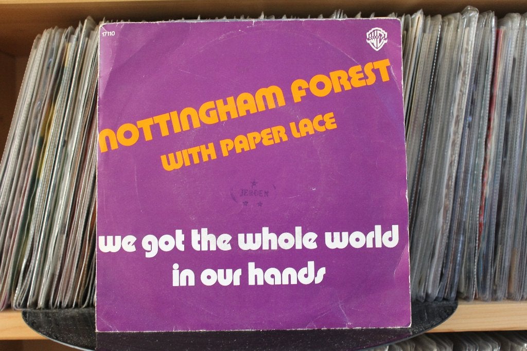 7" Single Nottingham Forest With Paper Lace - We Got The Who, Gebruikt, 7 inch, Ophalen of Verzenden, Pop