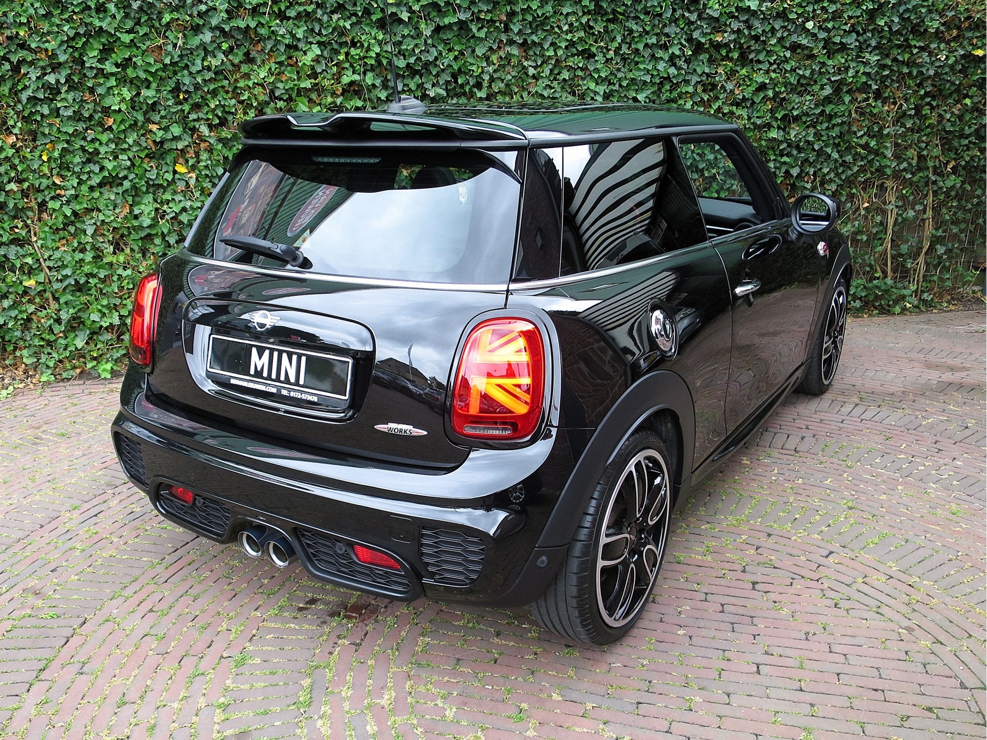 MINI John Cooper Works 2.0 Chili F56 LCI aut NL-auto, Pano,, 232 pk, 4 cilinders, 4 stoelen, Leder en Stof