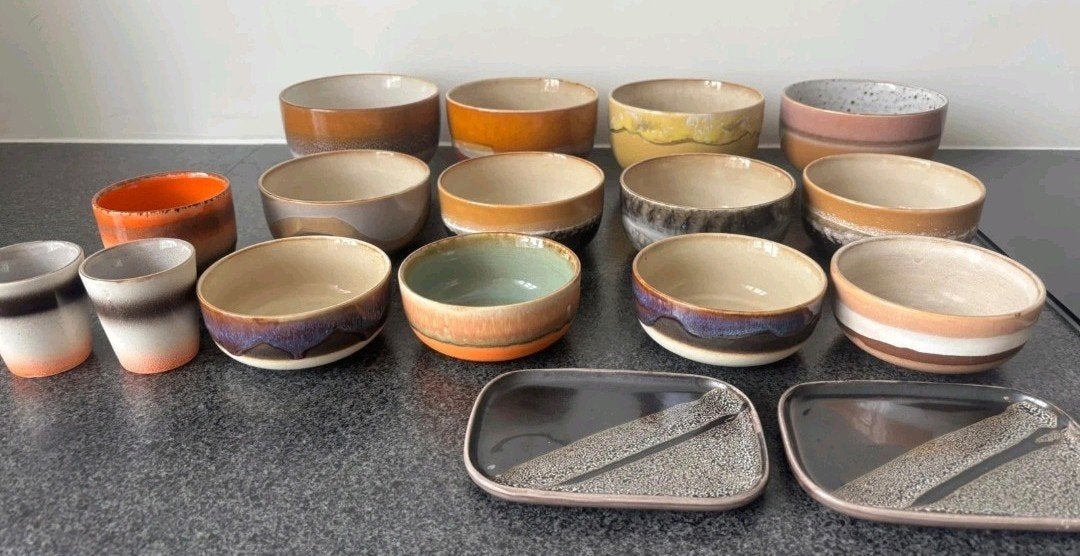 HKliving servies (kommen, schaaltjes, kopjes, trays), Huis en Inrichting, Overige merken, Keramiek, Ophalen of Verzenden, Zo goed als nieuw