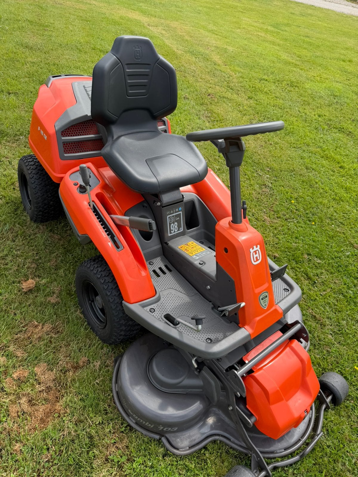 Husqvarna Rider 214 TC, Tuin en Terras, Zitmaaiers, Ophalen of Verzenden, Zo goed als nieuw