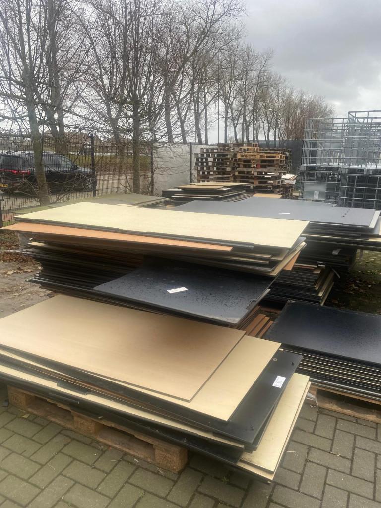 300x Trespa platen 15 mm dikte (minimaal 10 afhalen), Ophalen, Gebruikt, Overige materialen, Minder dan 20 mm