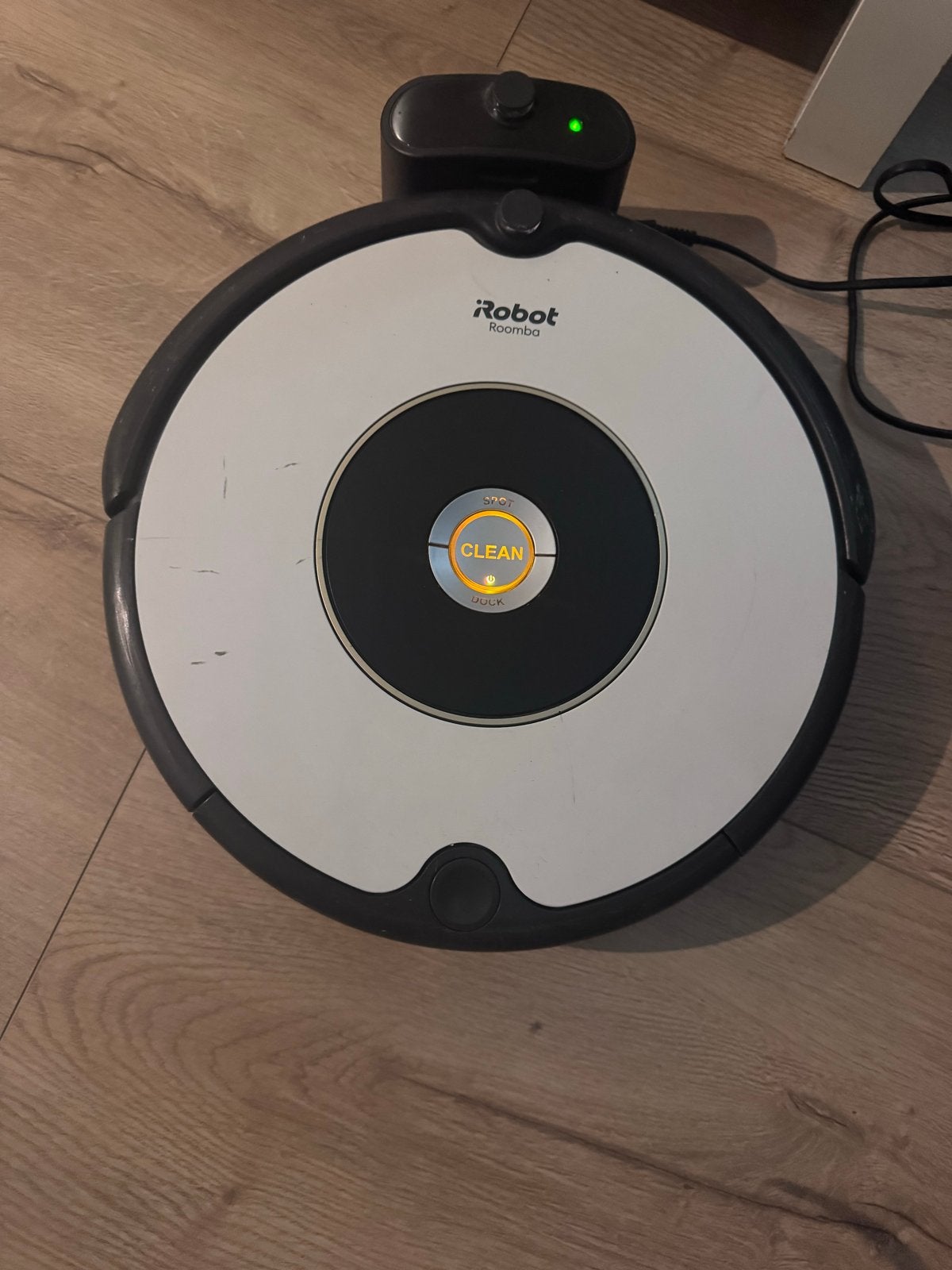 iRobot Roomba Robotstofzuiger - Goed werkend, Gebruikt, IRobot, Ophalen of Verzenden, Robotstofzuiger