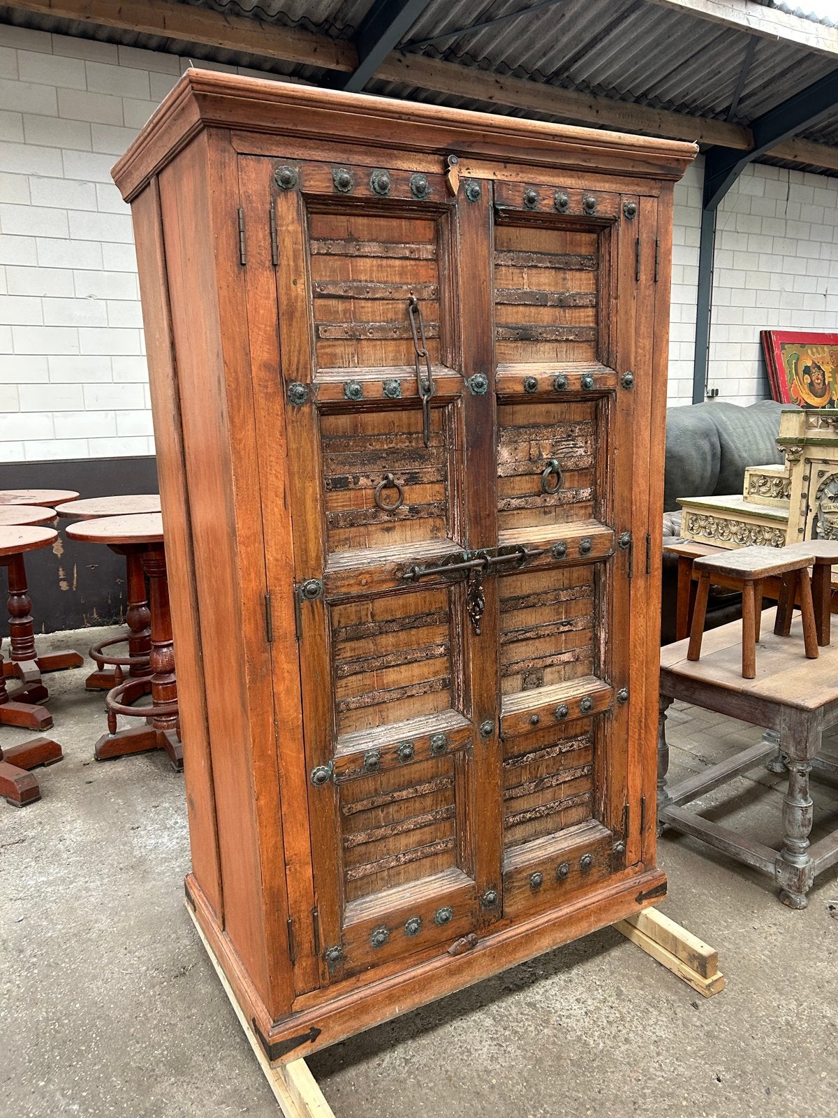 Unieke Oude Houten Kast met Authentieke Details, Ophalen