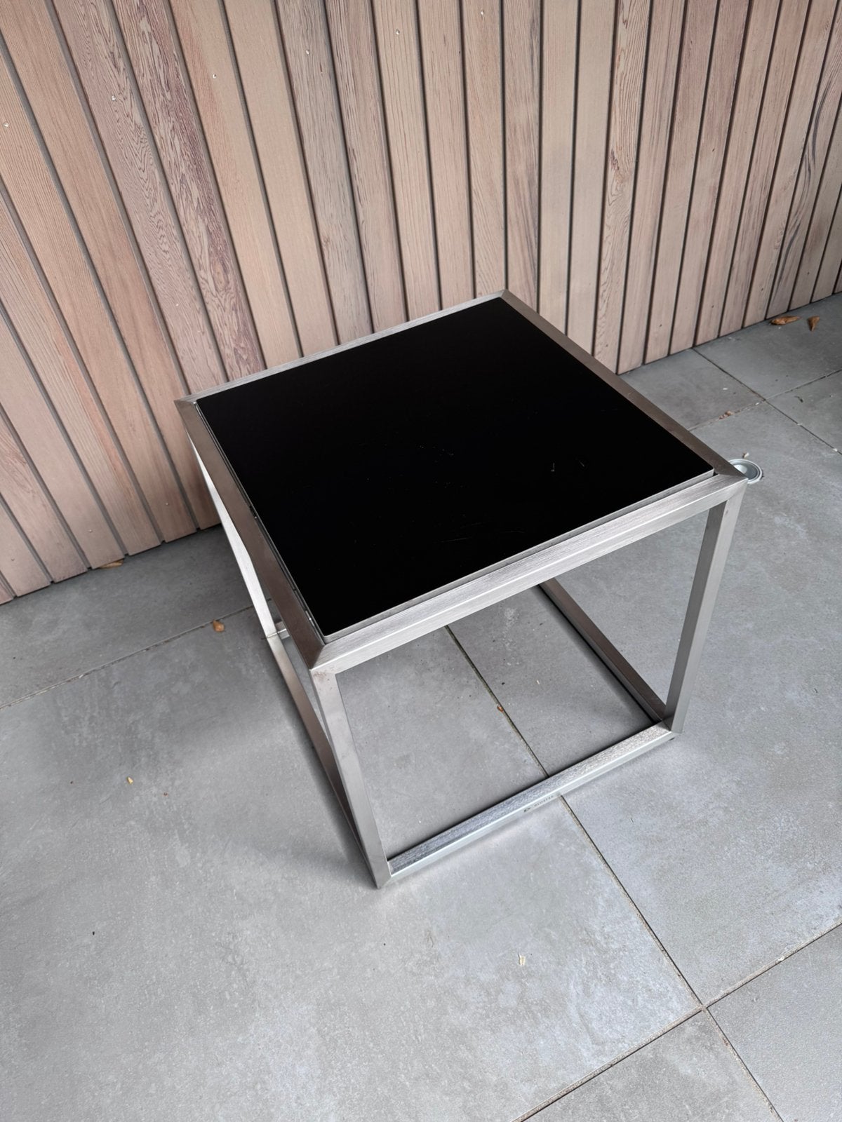 Bijzettafel Gloster modern design zwart blad rvs frame, Ophalen, Gebruikt, Vierkant, Rvs