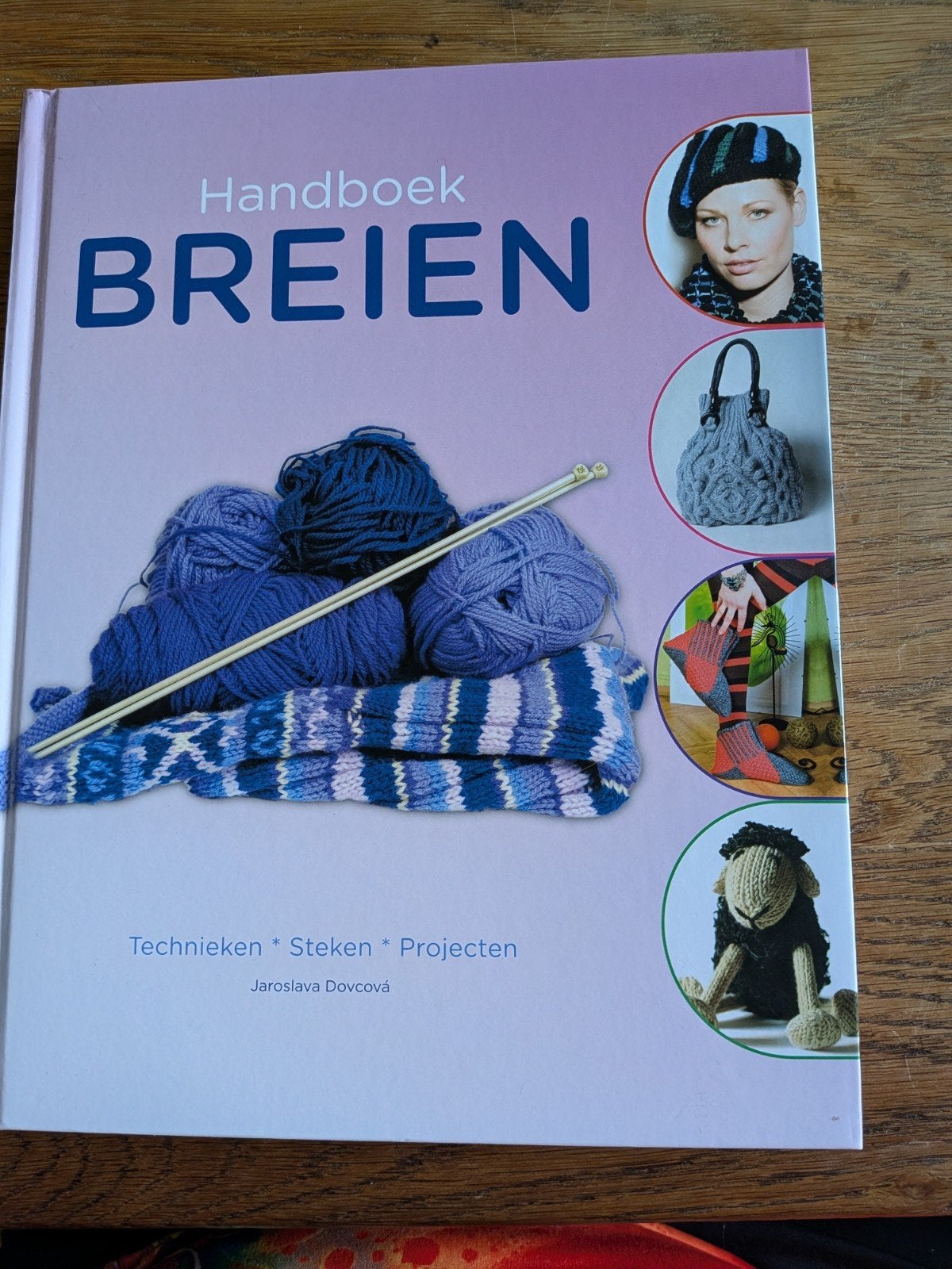 Handboek Breien: Technieken, Steken, Projecten, Ophalen of Verzenden, Zo goed als nieuw, Breien, Patroon of Boek