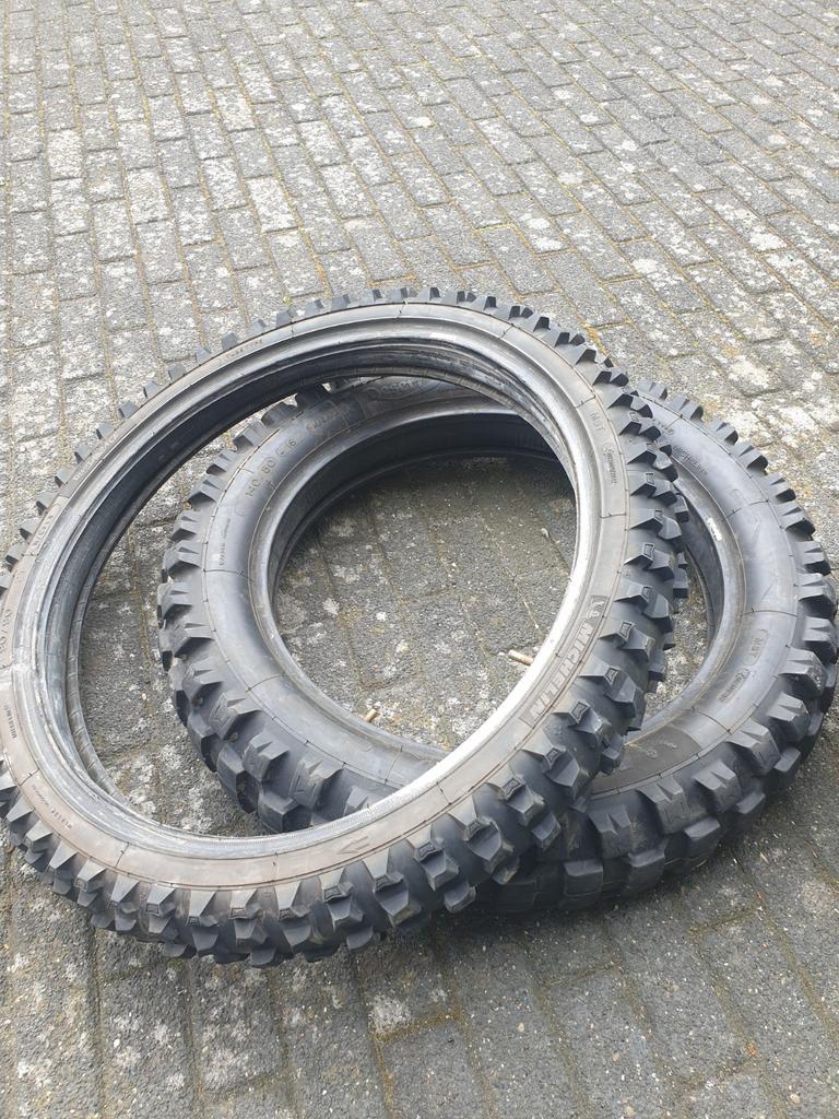 Te koop crossmotorbanden, Motoren, Ophalen