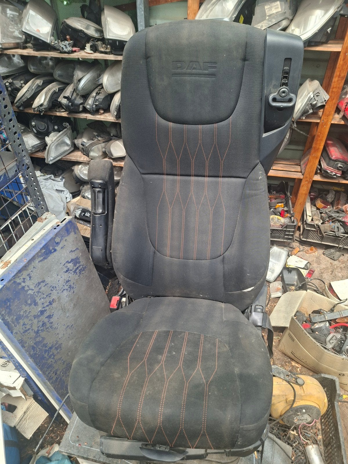 Luchtgeveerde Chauffeursstoel - DAF, Iveco, Scania, Volvo, Auto-onderdelen, Interieur en Bekleding, Ophalen of Verzenden