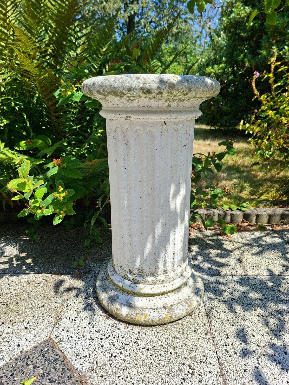 Klassieke zuilvoet of sokkel van beton, Ophalen, Gebruikt