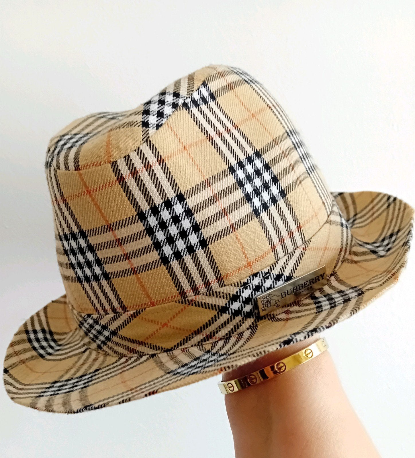 Burberry hoed, Hoed, Zo goed als nieuw, Burberry, One size fits all