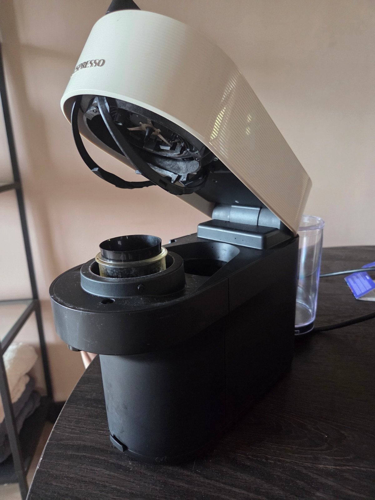 Nespresso Vertuo Pop Koffiemachine (Krups/Magimix), Witgoed en Apparatuur, Koffiezetapparaten, Ophalen, Gebruikt, Koffiemachine