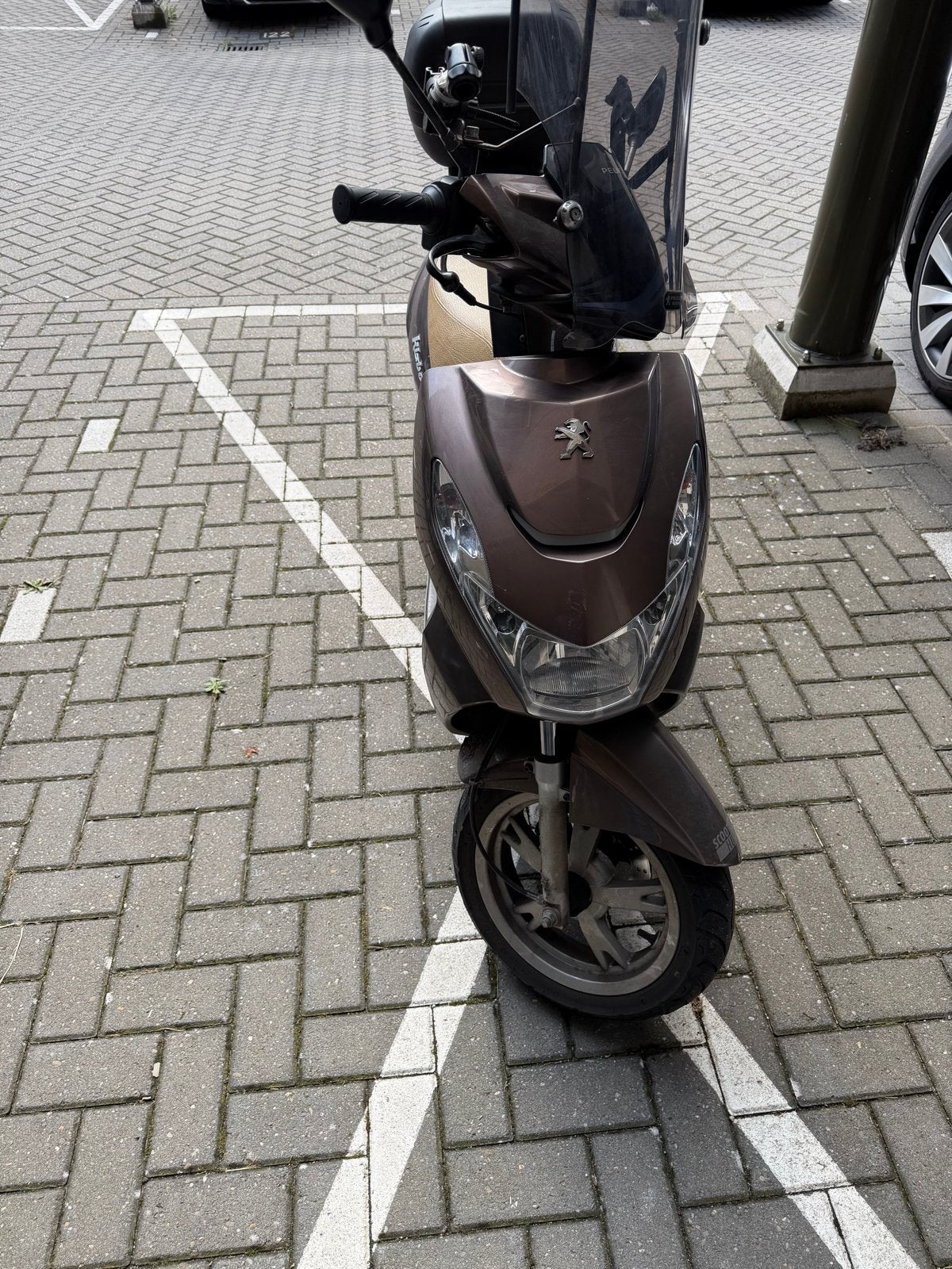 Peugeot Kisbee scooter - Bruin, inclusief topkoffer, Ophalen, Gebruikt, Overige modellen, Benzine