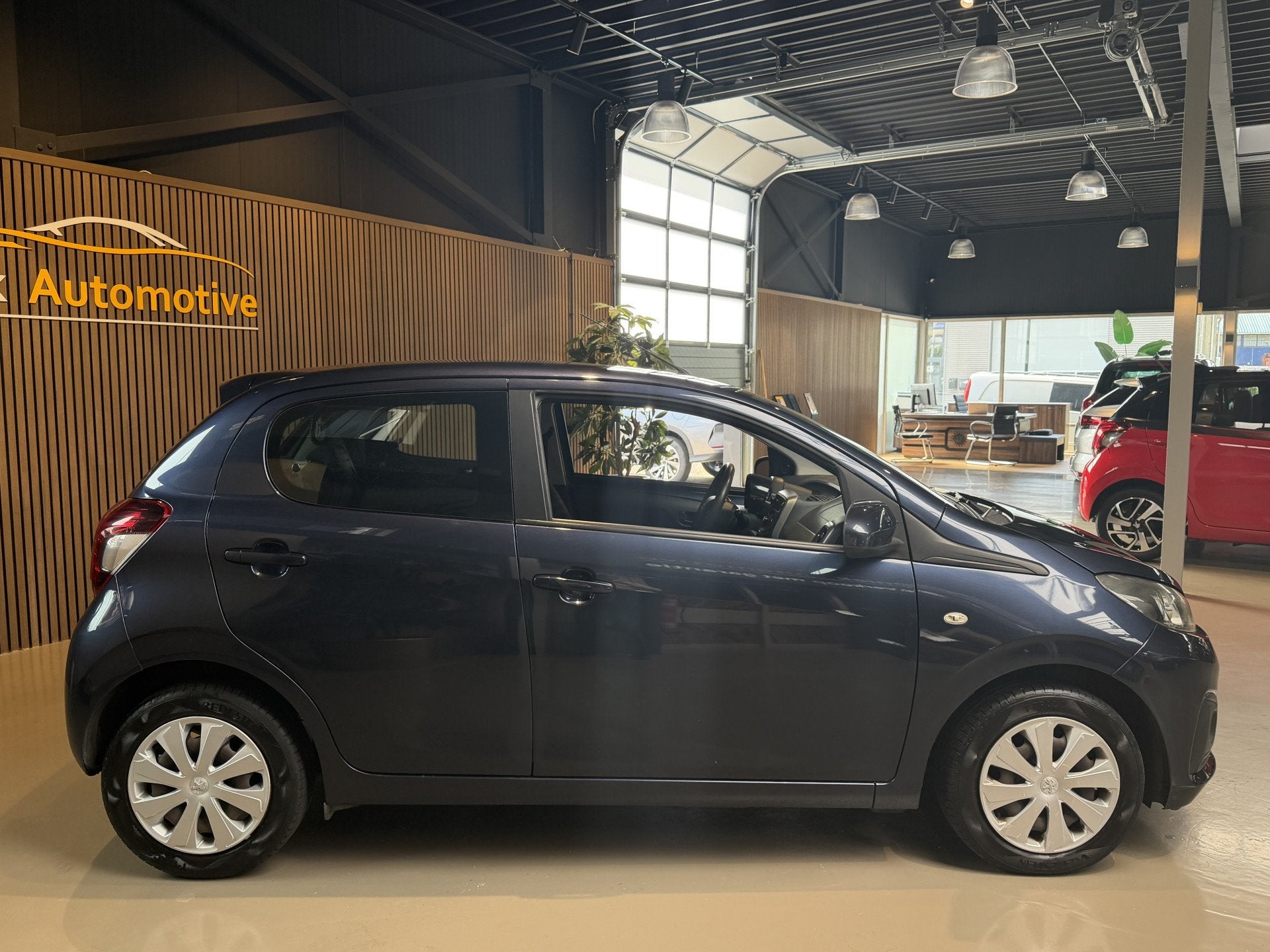 Peugeot 108 1.0 e-VTi Active (bj 2014), Auto's, Peugeot, Voorwielaandrijving, Stof, Gebruikt, 68 pk