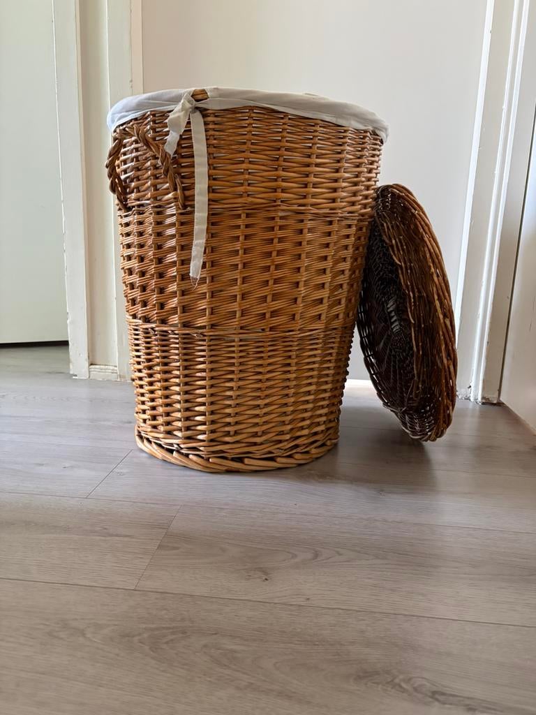 Wasmand, Ophalen, Zo goed als nieuw, Bruin
