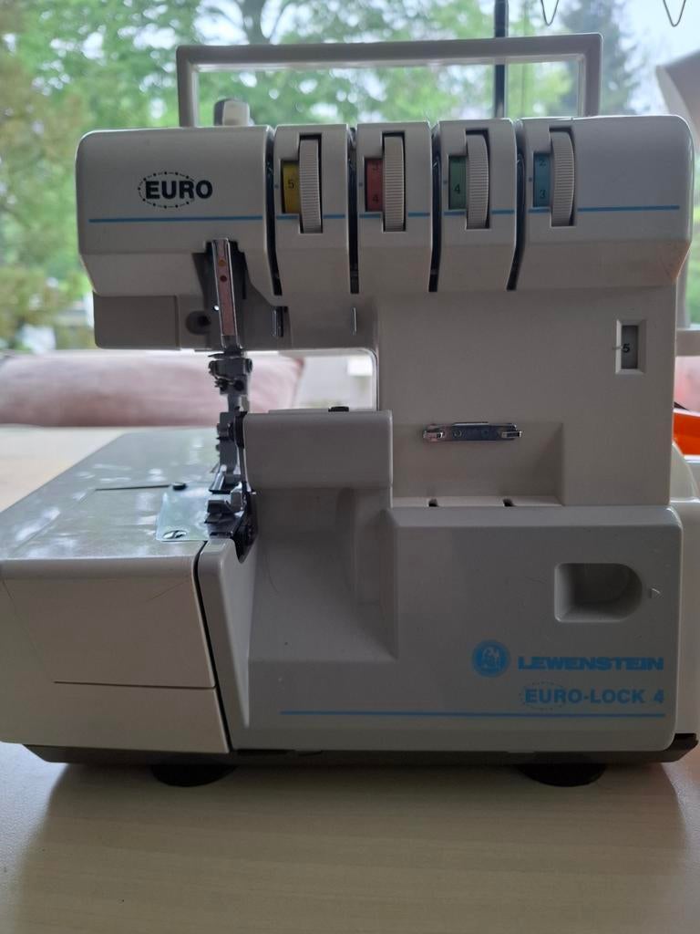 Lewenstein Eurolock zonder pedaal en bovengrijper., Ophalen, Gebruikt, Lockmachine, Lewenstein