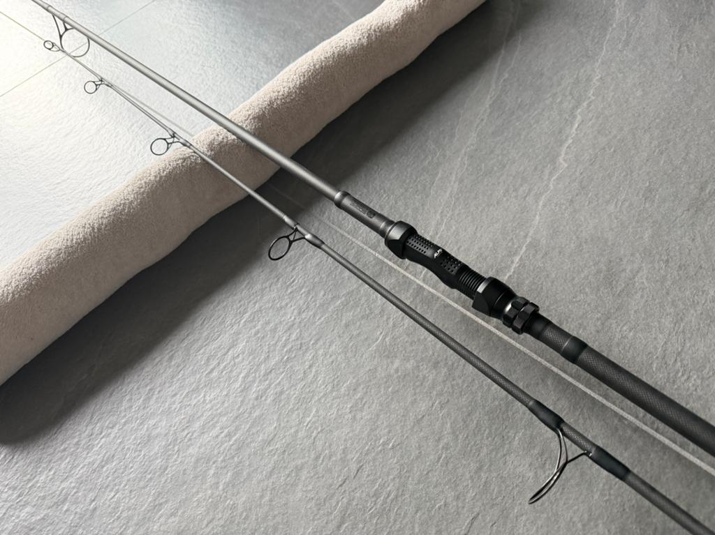 Nash Scope Black Ops 10ft 3,5lbs Special (met krom oog!!!), Watersport en Boten, Hengelsport | Karpervissen, Ophalen, Gebruikt