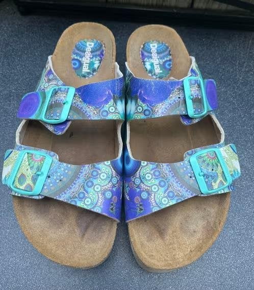Desigual slippers maat 42[vj], Ophalen of Verzenden, Zo goed als nieuw, Overige kleuren, Slippers