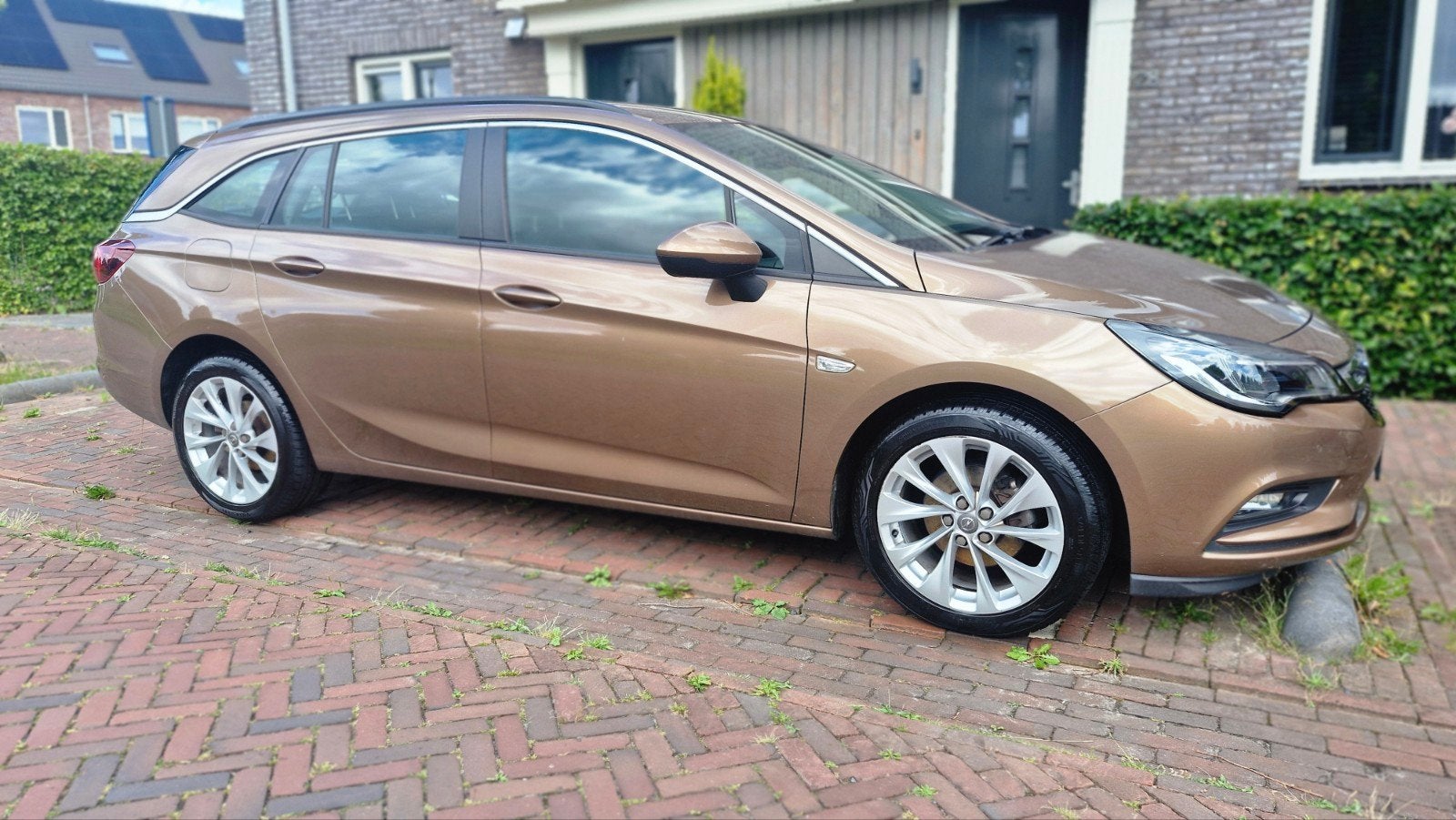Opel Astra 1.0 Turbo 77KW Sports Tourer 2016 Bruin