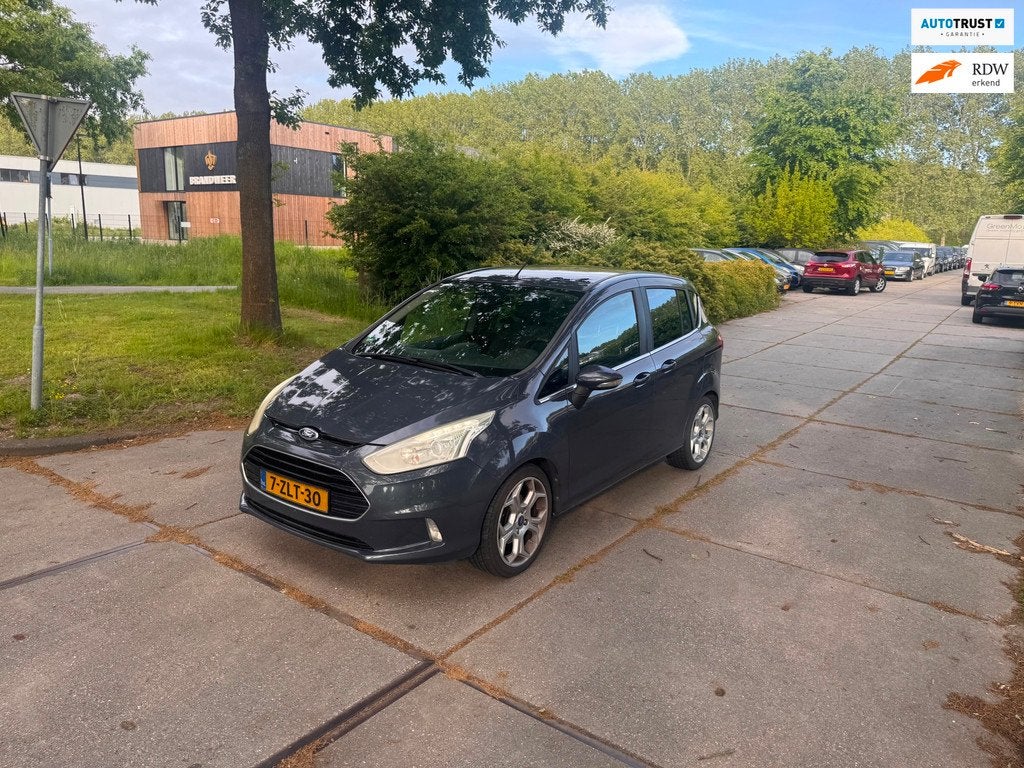 Ford B-Max 1.6 TDCI Titanium Clima.Navi.Camera, Auto's, Ford, Voorwielaandrijving, Euro 5, Gebruikt, 575 kg