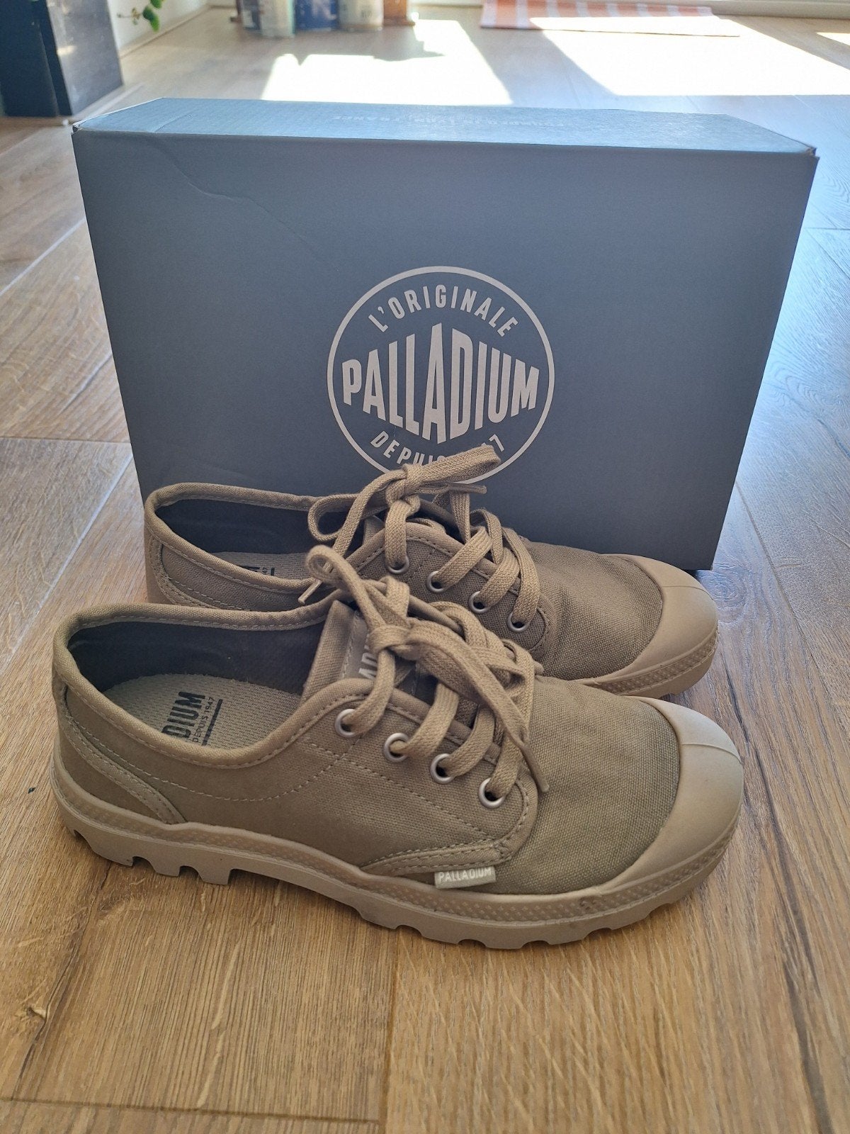 Palladium Pampa Oxford sneakers - Zo goed als nieuw, Overige kleuren, Palladium, Ophalen of Verzenden, Sneakers of Gympen