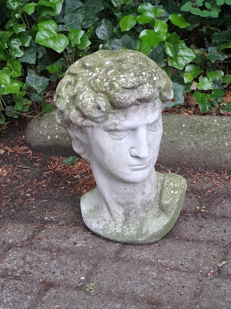 Betonnen hoofd man ,20 kg,ophalen in Ede, Ophalen, Gebruikt, Beton, Mensenbeeld