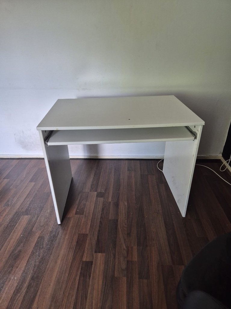 Bureau wit GRATIS, Huis en Inrichting, Ophalen, Gebruikt