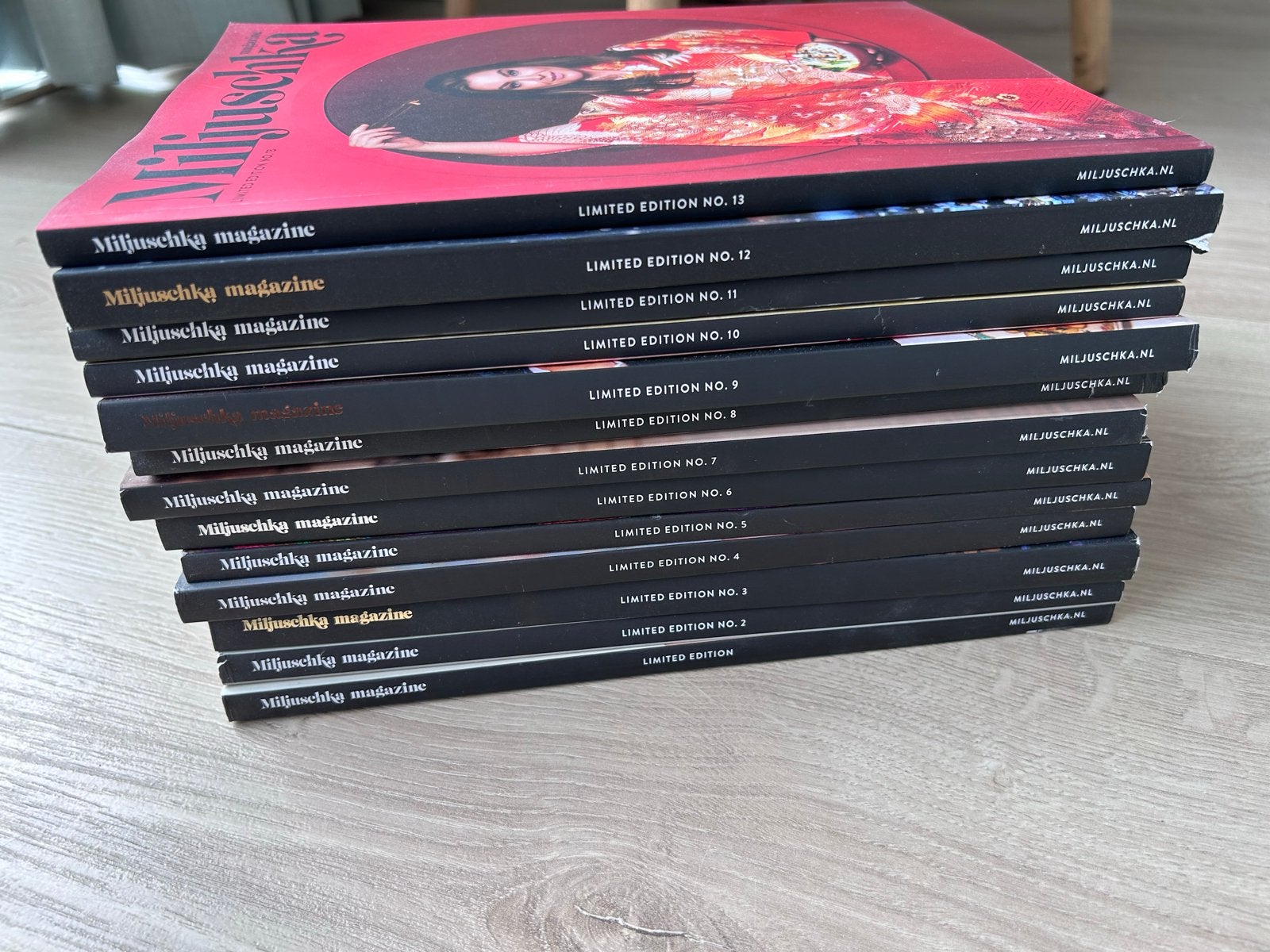 Miljuschka magazine collectie - nummers 1 t/m 13, Boeken, Ophalen of Verzenden, Gelezen, Glossy