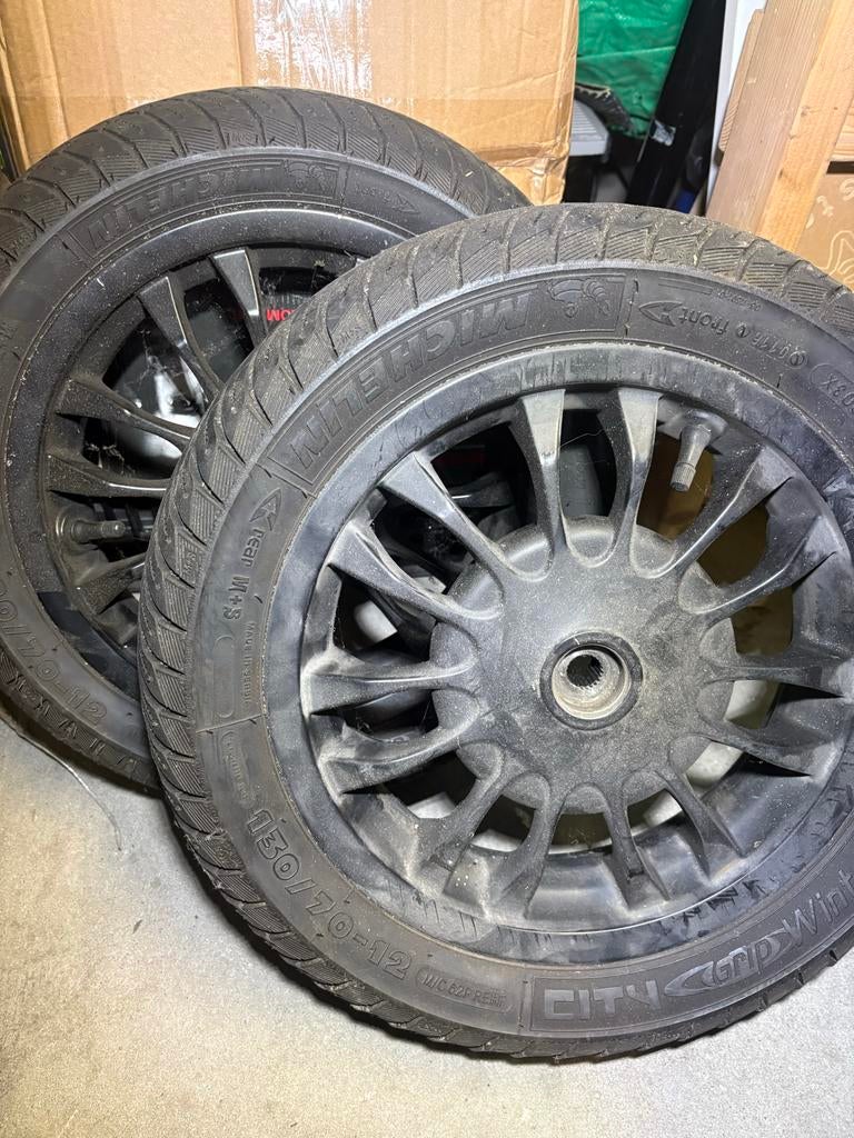Vespa Sprint velgen met Michelin City Grip Winter banden, Ophalen of Verzenden, Gebruikt, Overige typen, Vespa