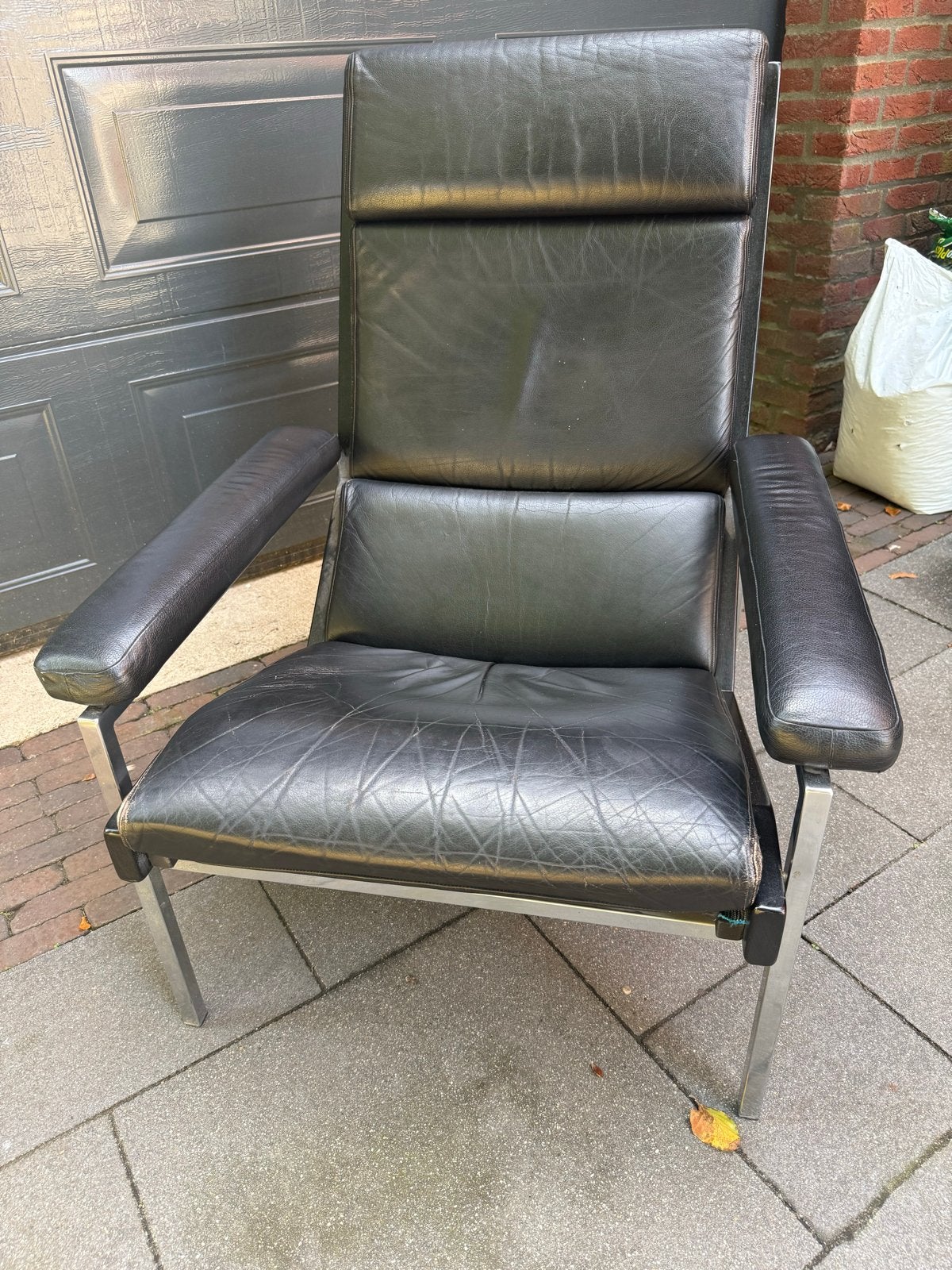 Vintage Lotus fauteuil - Zwart leer en chroom, Ophalen