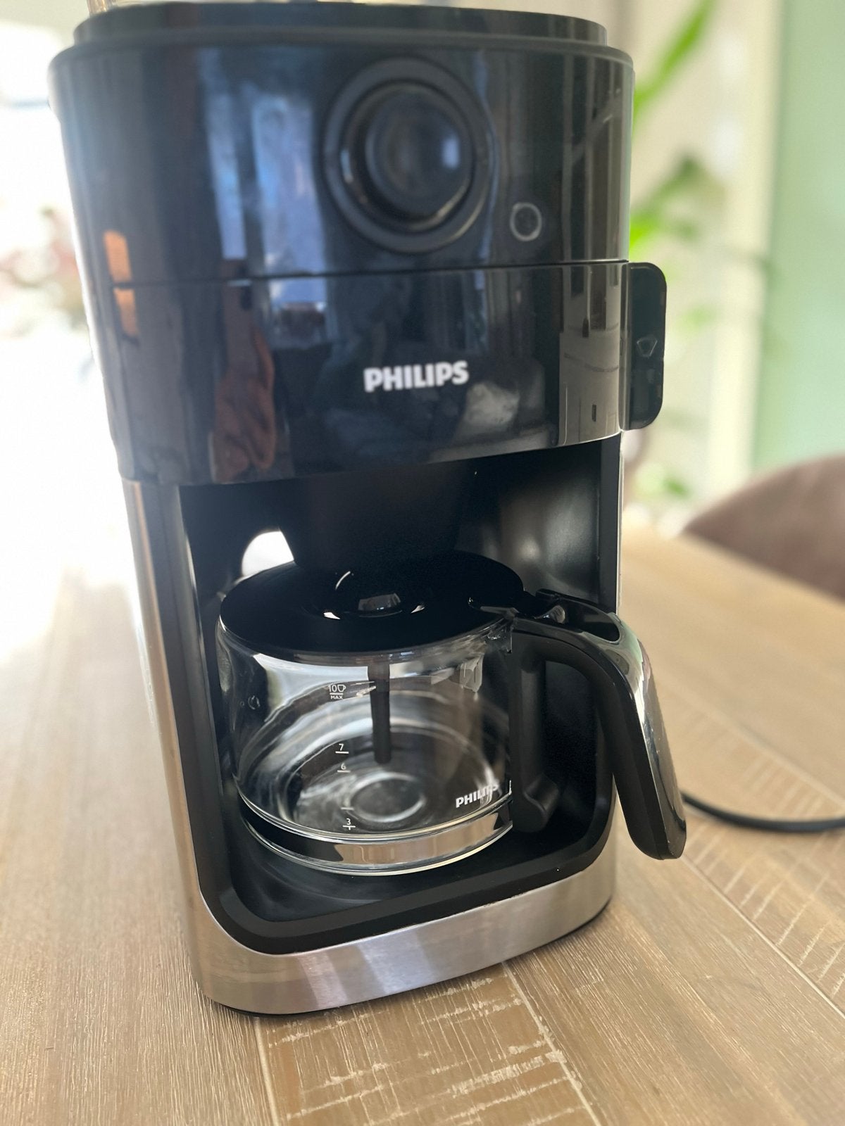 Philips HD7767 Koffiezetapparaat met bonenmaler, Witgoed en Apparatuur, Gebruikt, 10 kopjes of meer, Koffiemachine, Koffiebonen