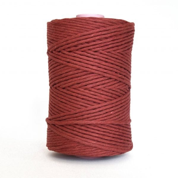 ACTIE 5 mm macrame koord touw red earth 1 kilo 200 mtr haken, Ophalen of Verzenden, Nieuw