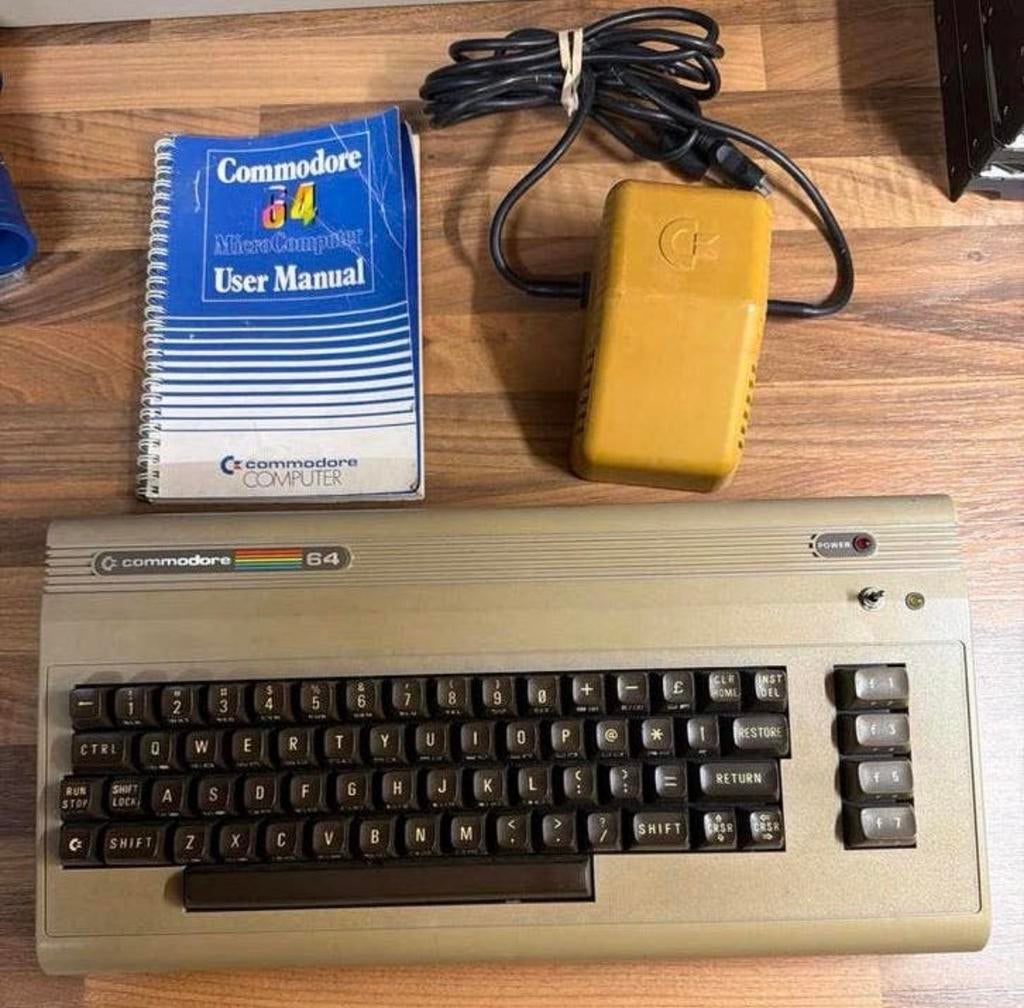 Commodore 64 MicroComputer met handleiding, Computers en Software, Vintage Computers, Ophalen of Verzenden