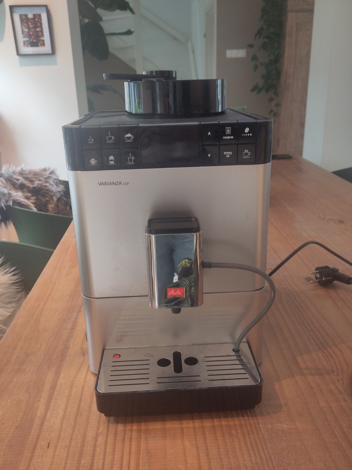 Melitta Varianza CSP volautomatische koffiemachine, Witgoed en Apparatuur, Gebruikt, Koffiemachine, 2 tot 4 kopjes, Koffiebonen